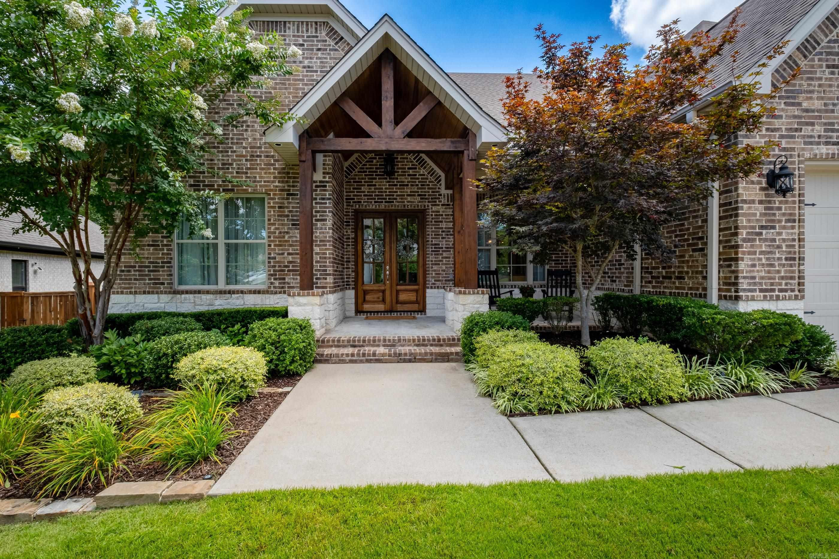 CHENAL VALLEY "MIRABEL COURT" - Residential