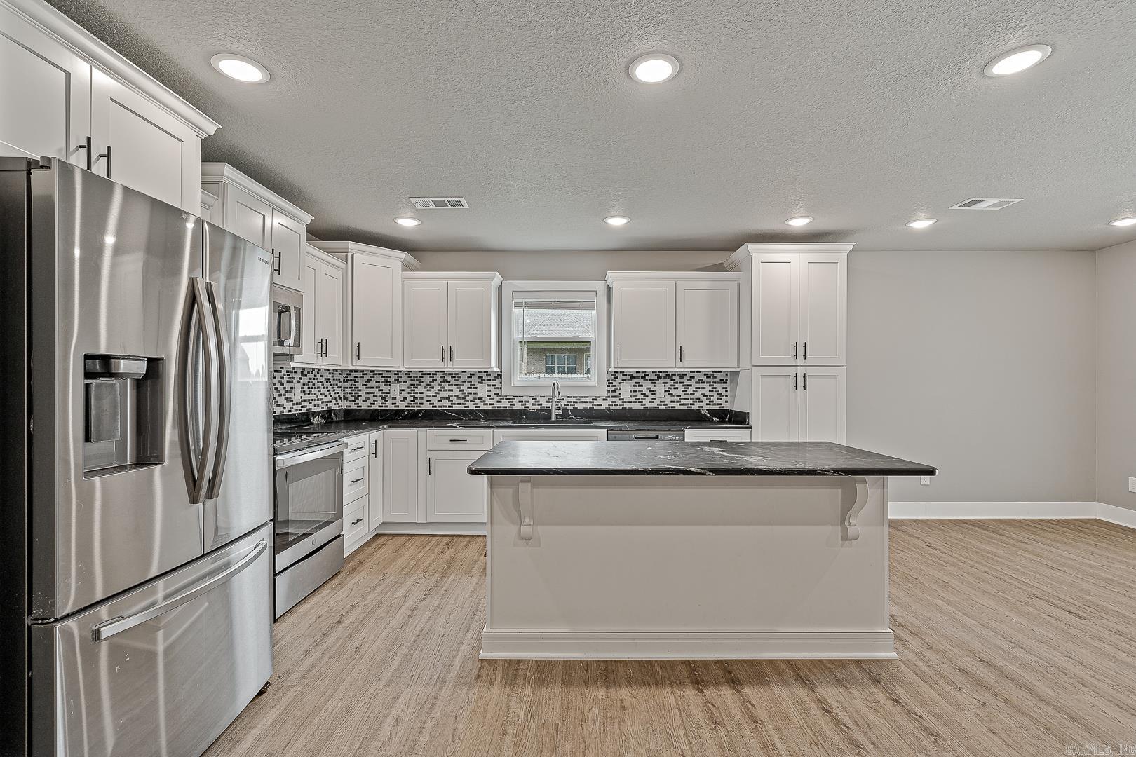GATLIN CROSSING AT WHISPERING HI - Residential