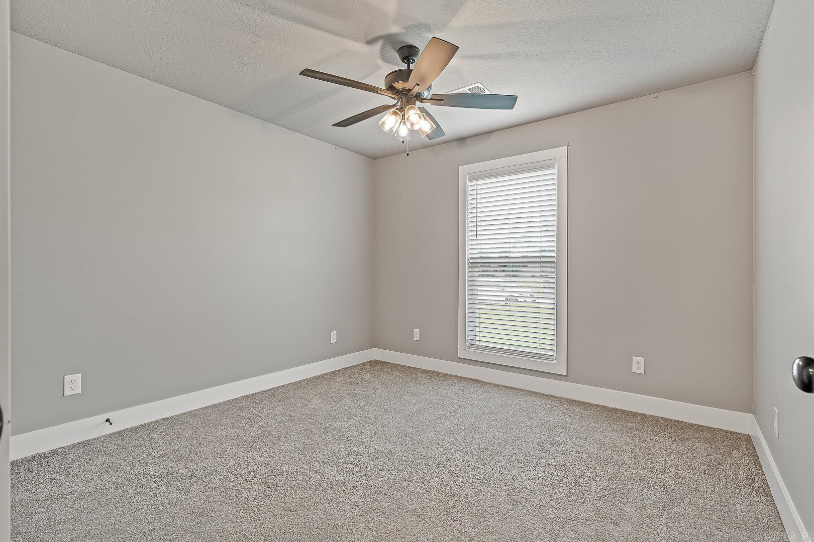 GATLIN CROSSING AT WHISPERING HI - Residential