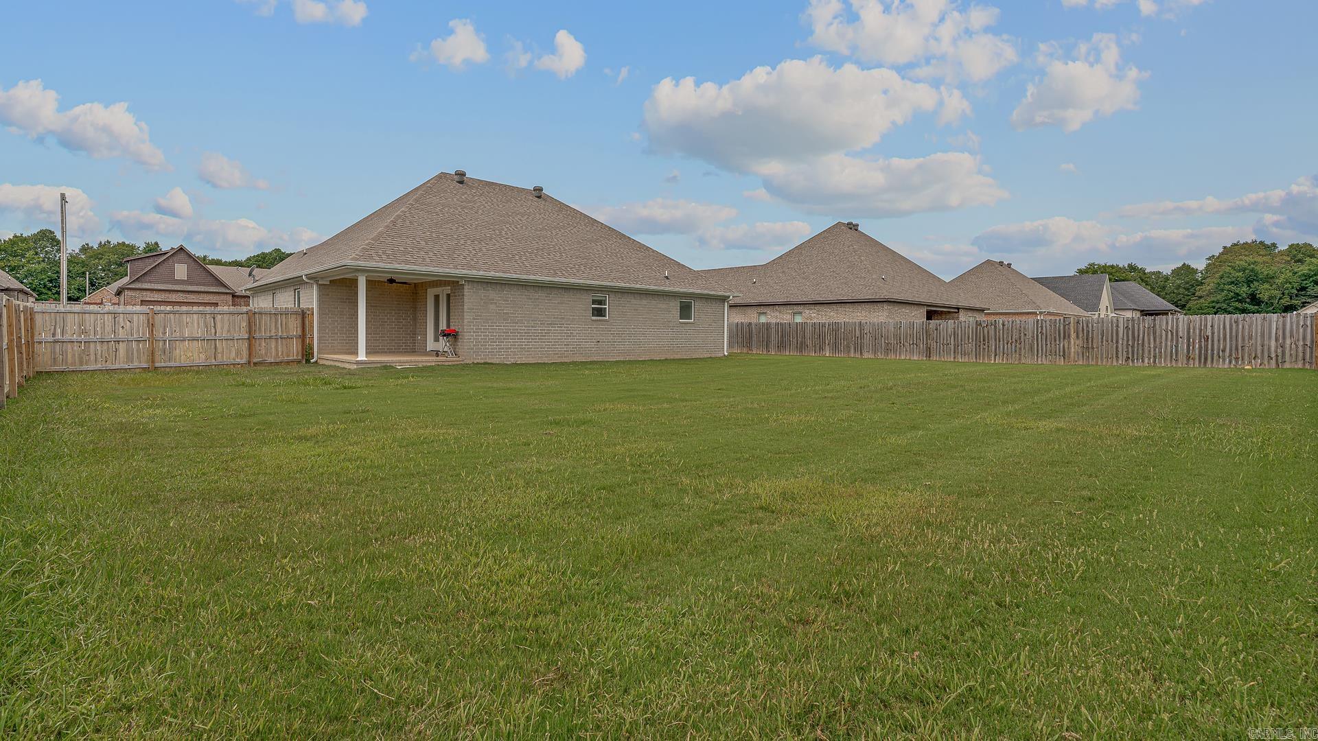 GATLIN CROSSING AT WHISPERING HI - Residential