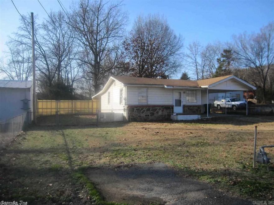 A cozy home, plus 18x30 Storage building. A great place to live or the perfect rental property.  Come take a look! Sq. Ft. approx. measuring encouraged.