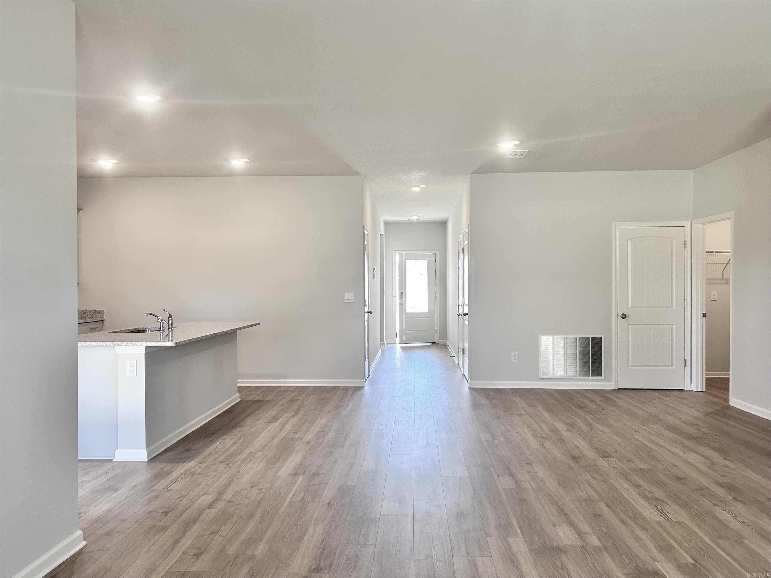 EDGEMONT - Residential