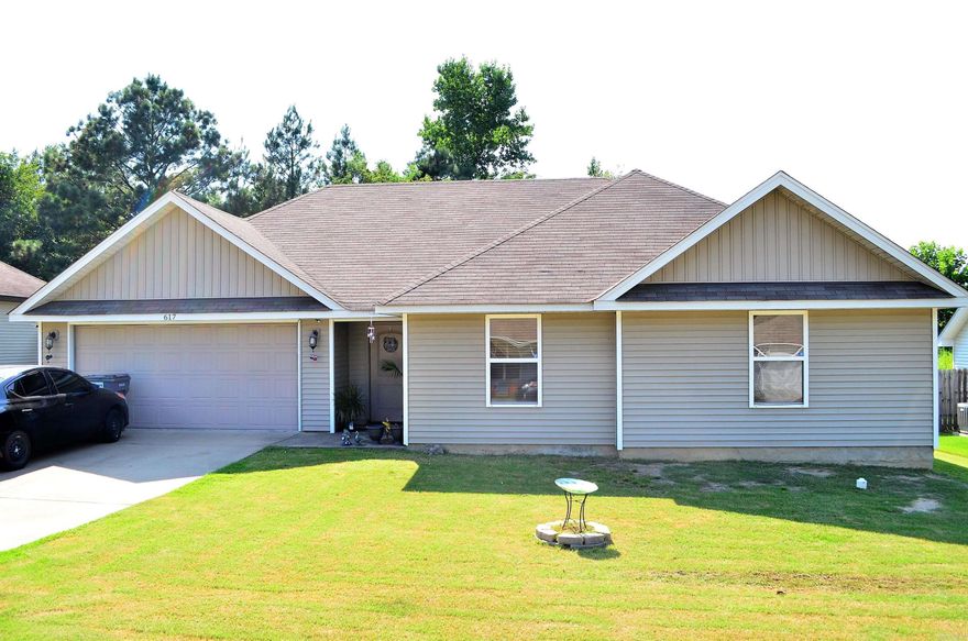 Seven property rental package available in Benton! All properties have tenants with current leases in place. All properties built within the last 15 years. Please do not bother tenants at property. Showing and inspection will be scheduled with an accepted contract. Seller will not separate, only sold as package. Great opportunity to add to your portfolio!