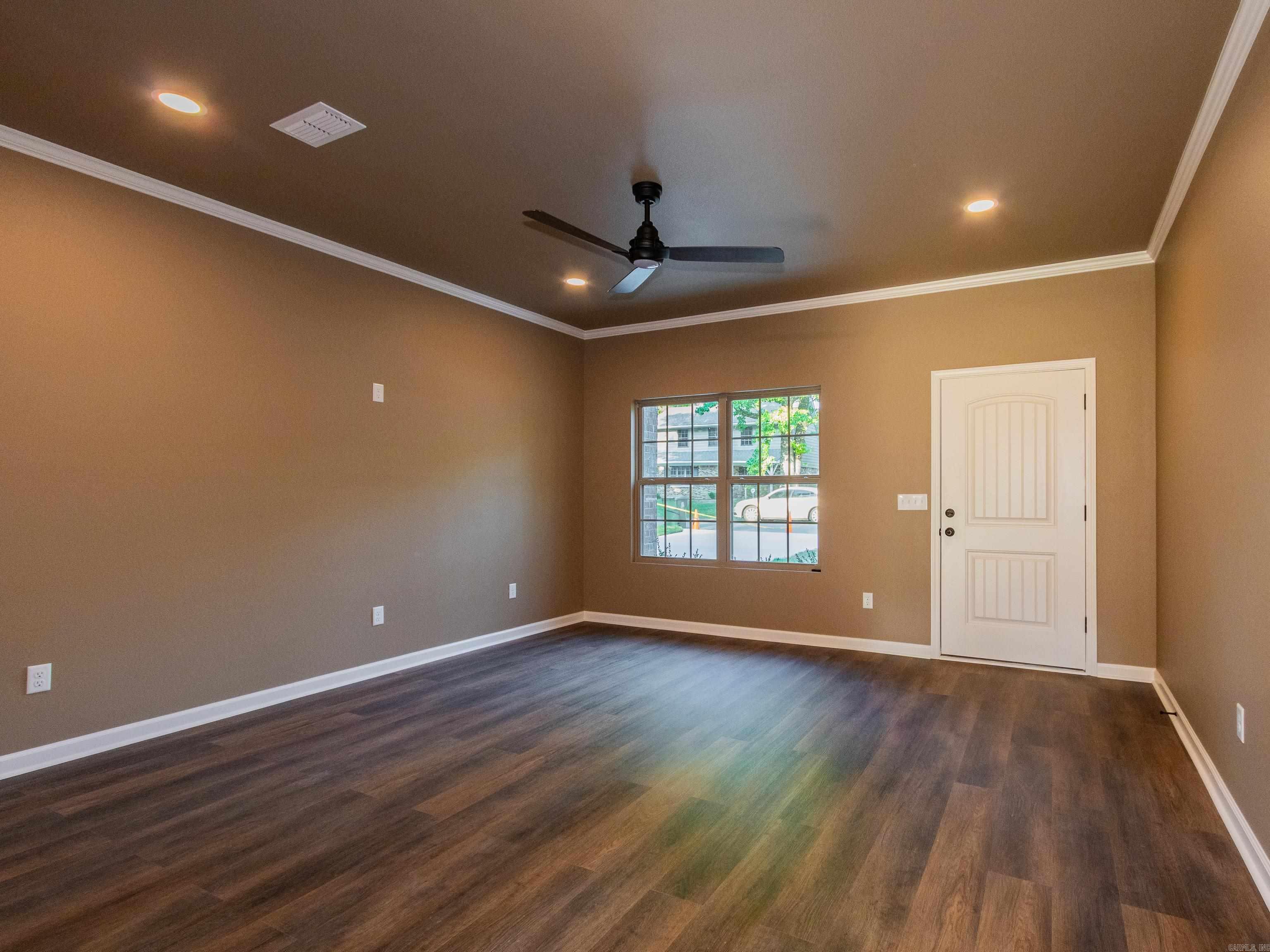 WOODBRIDGE - Residential