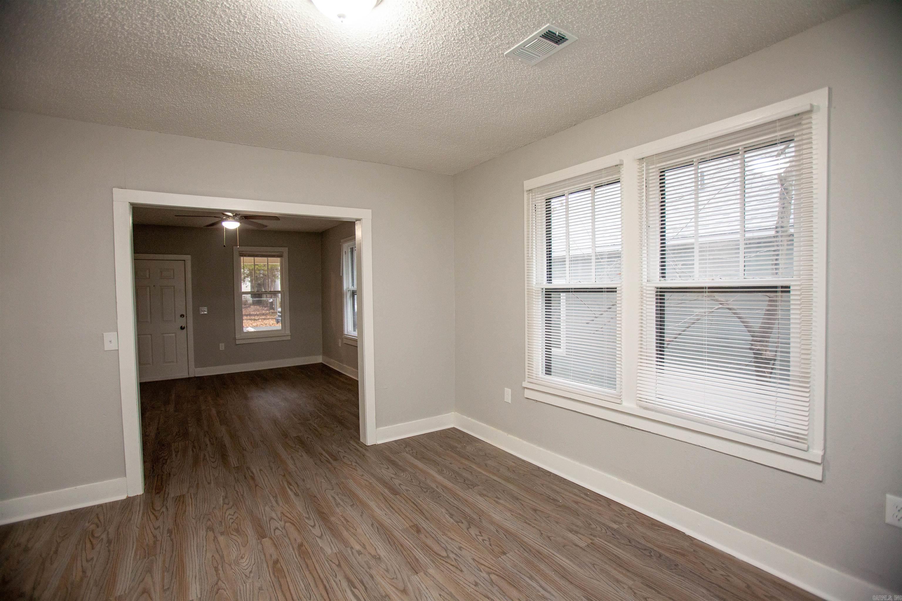 Worthen WB - Residential Lease