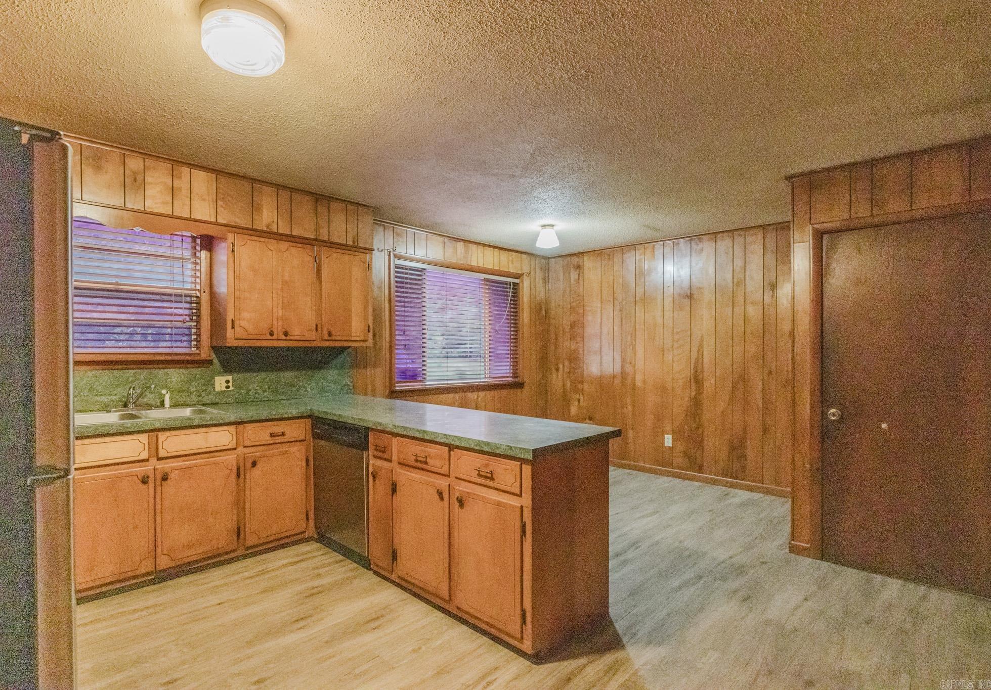 EZELLS - Residential