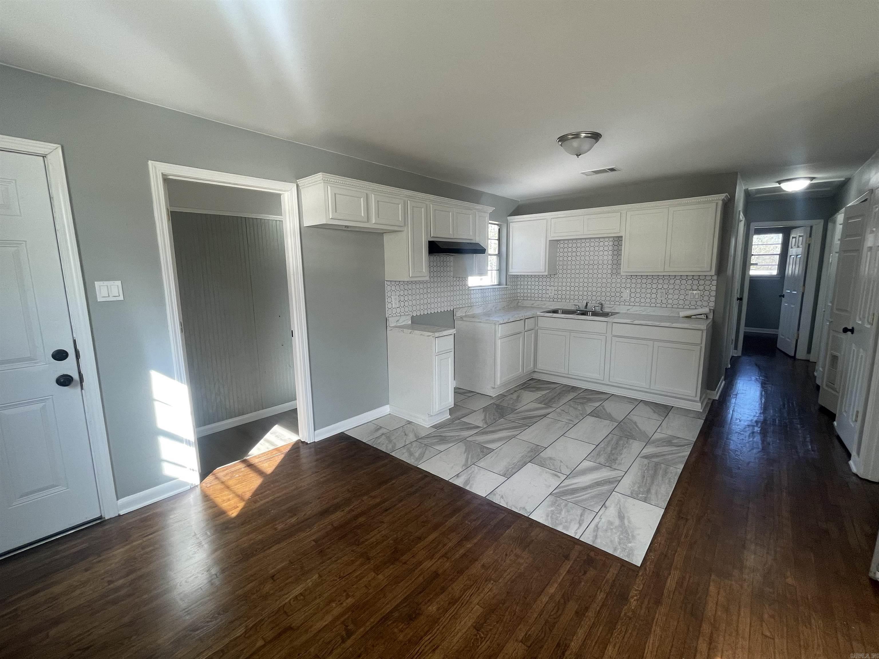 CLOVERDALE - Residential