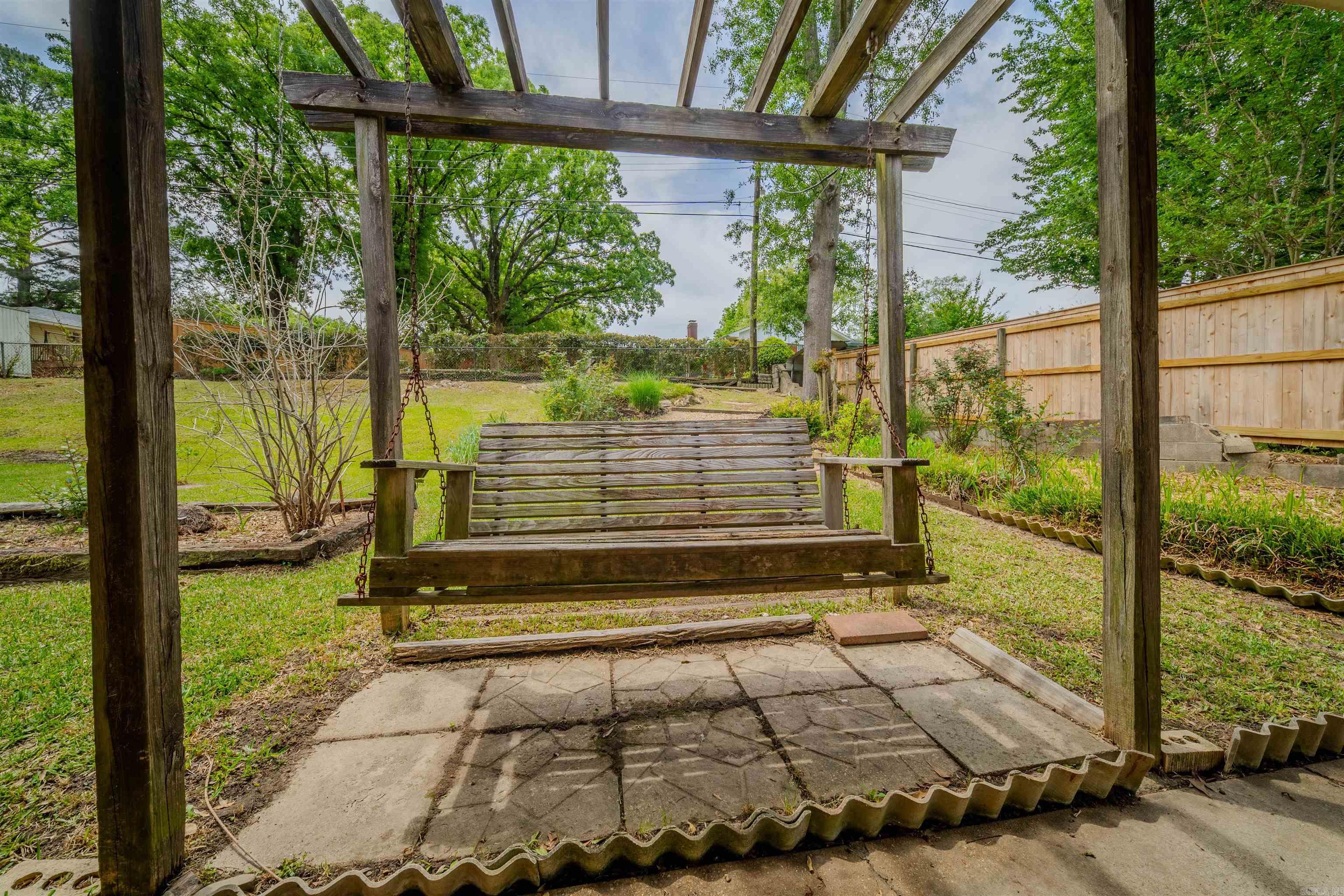 THOMPSON HEIGHTS 2ND S-D - Residential