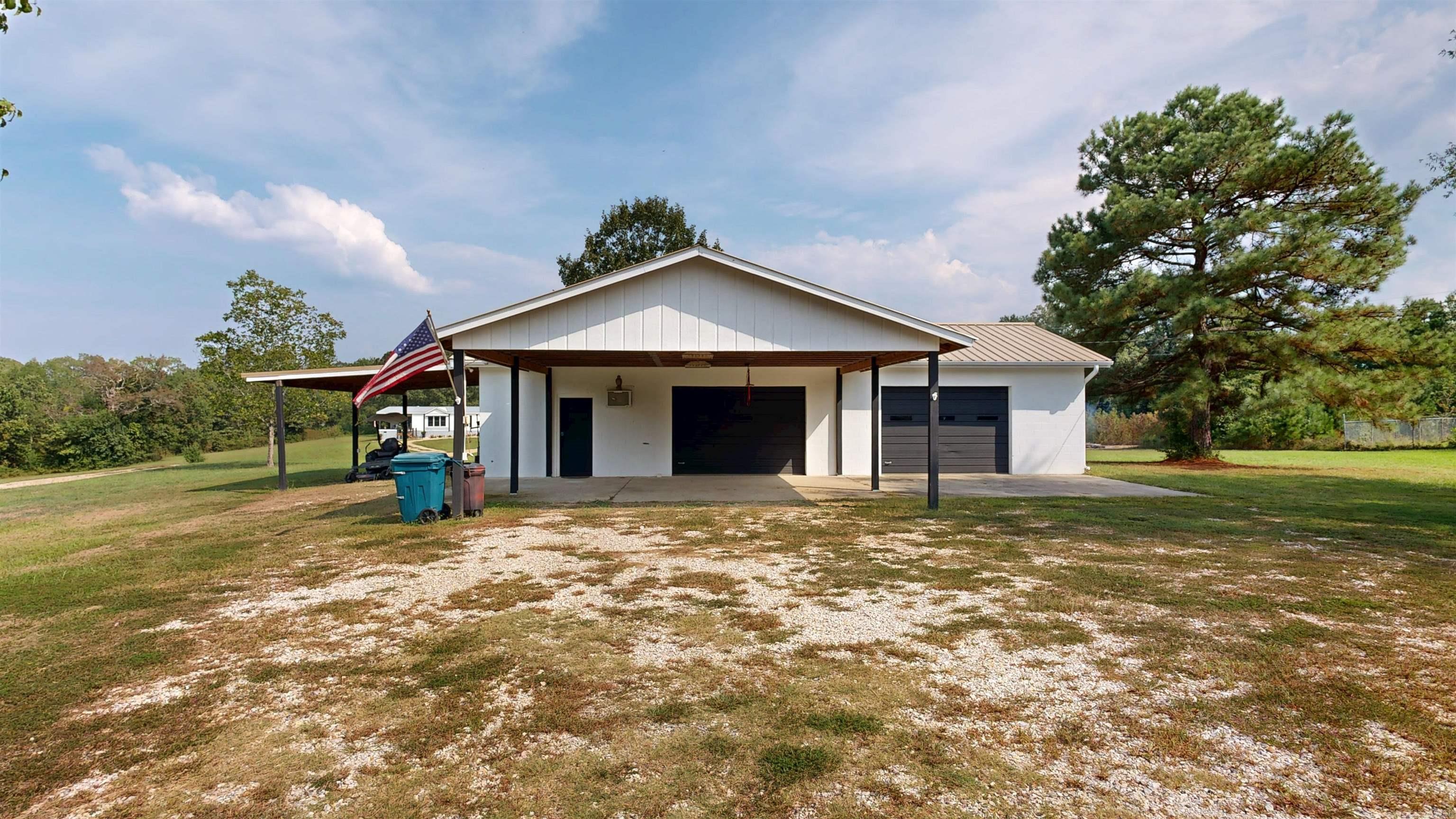 Metes & Bounds - Residential Income