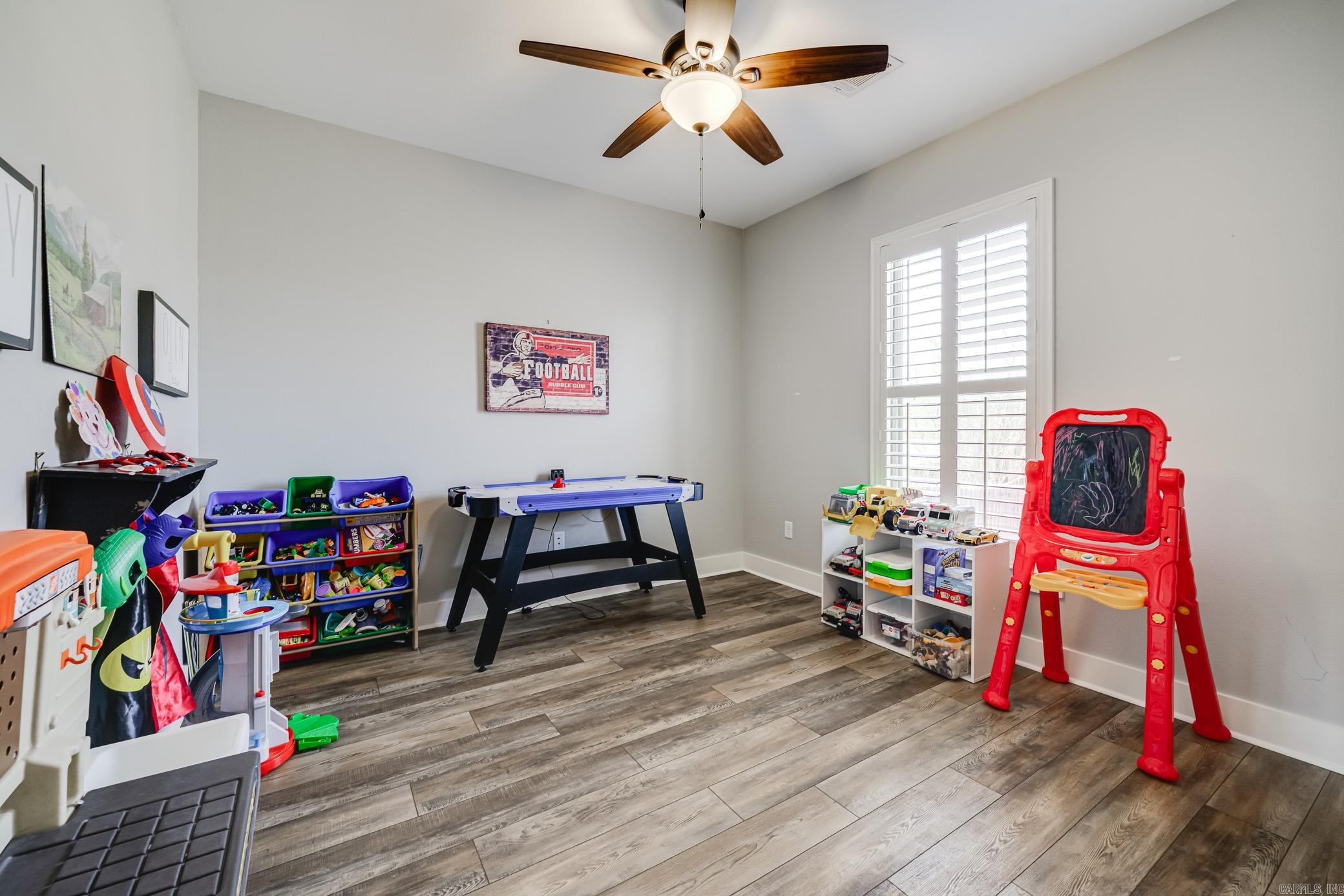 Salem Woods - Residential