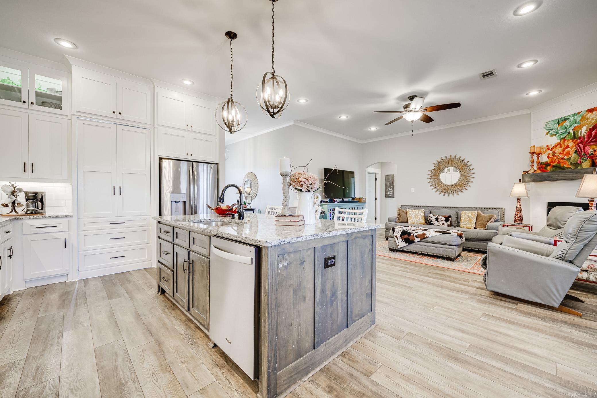 Salem Woods - Residential