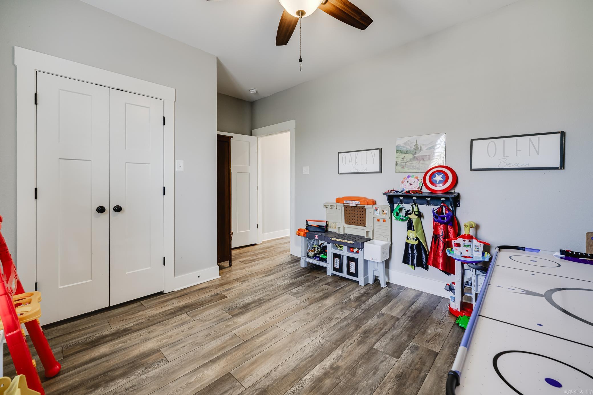 Salem Woods - Residential