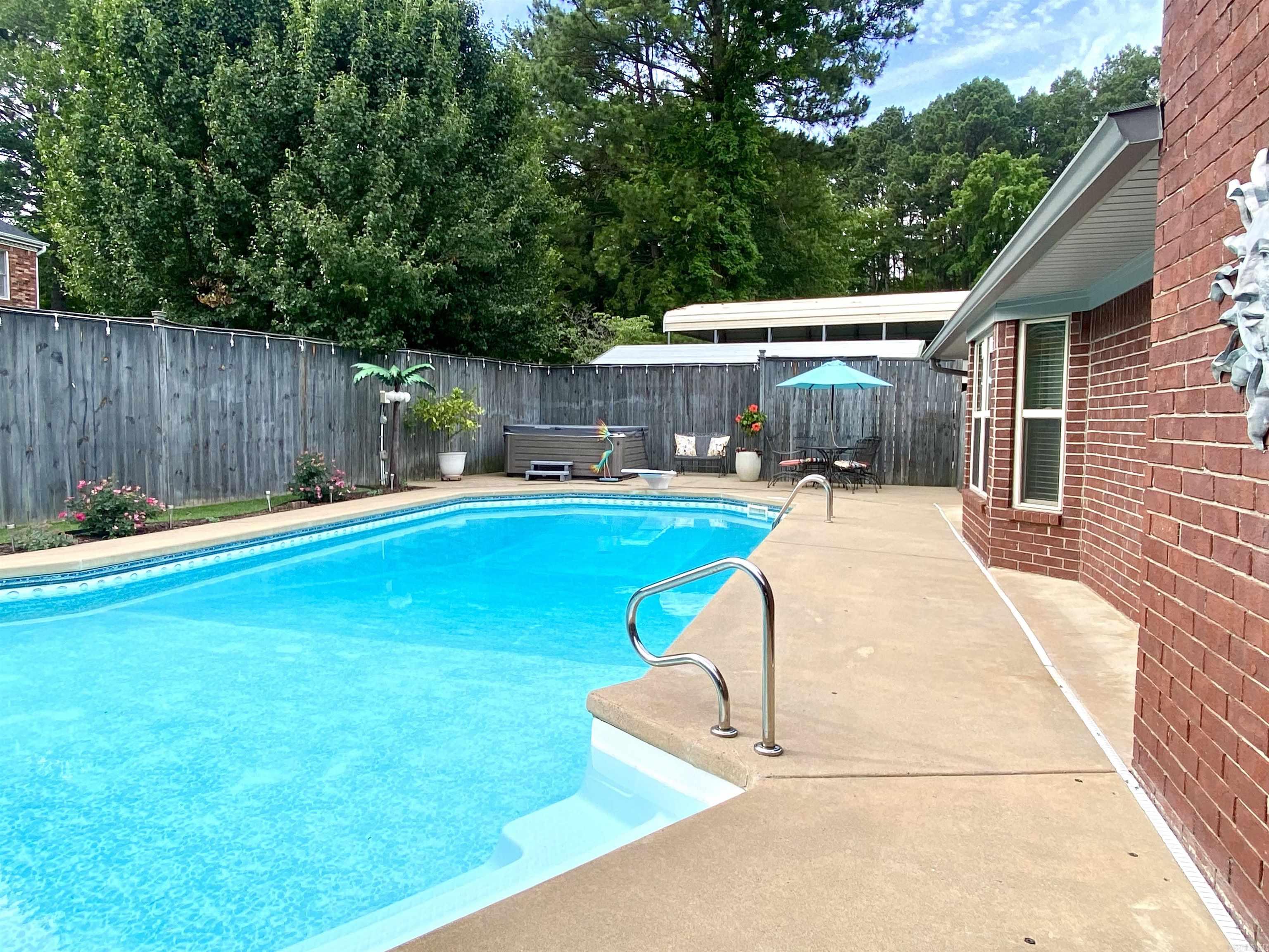 Ridgewood - Residential