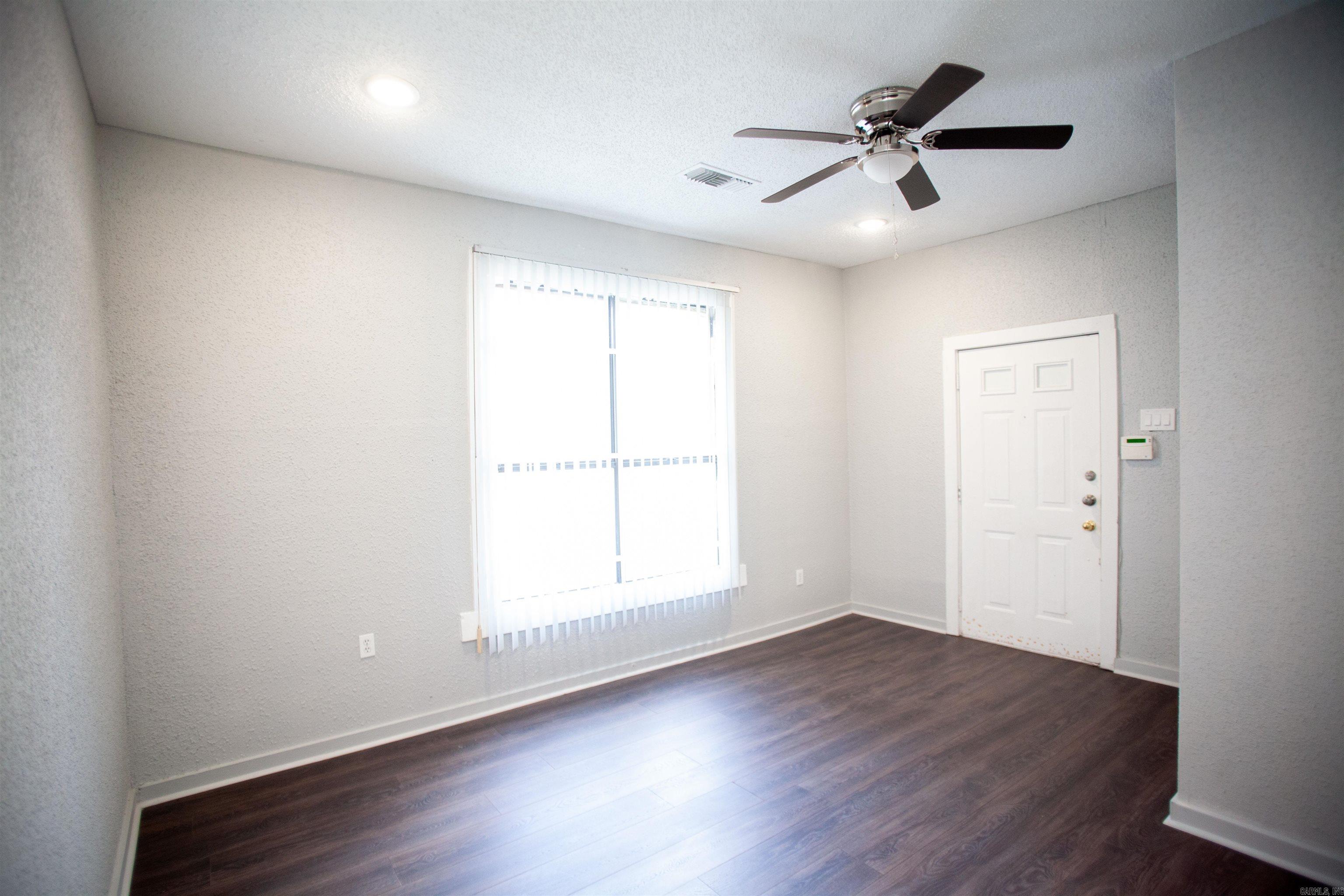 Centenial - Residential Lease