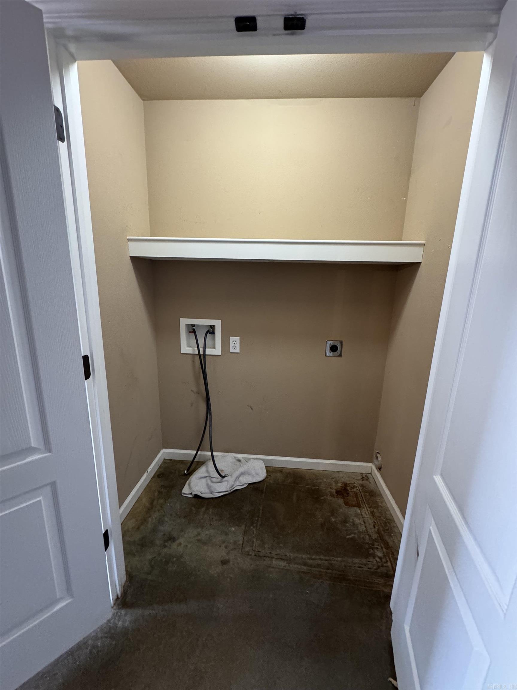 Twins Hills - Residential Lease