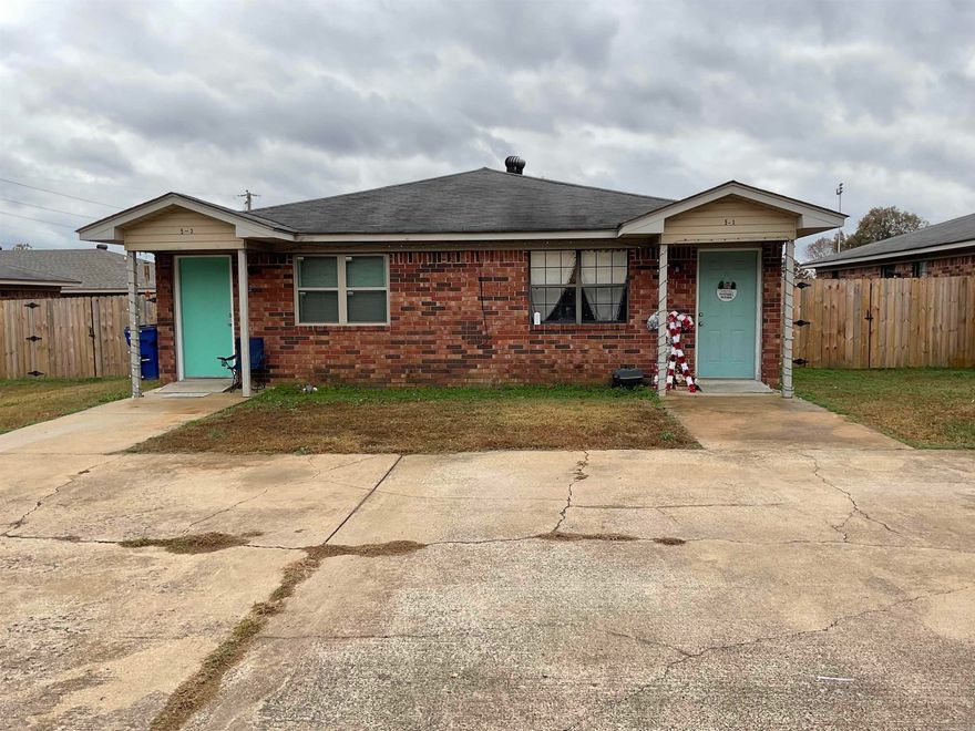 INVESTMENT PROPERTY GREAT LOCATION  I will sell individually or all 7 duplexes . Must have 24 hour notice to show . NO SIGN in yard