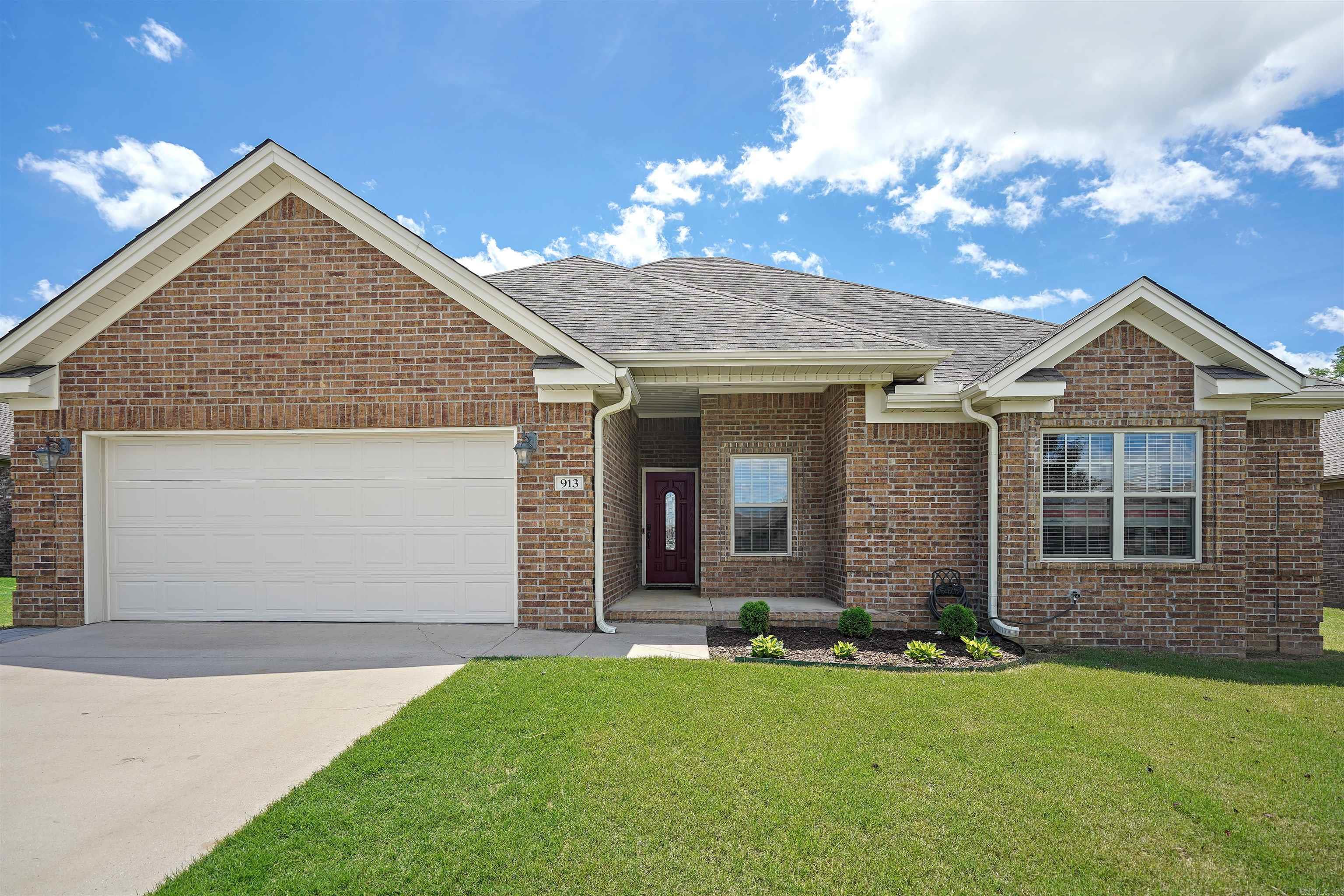 JAXON TERRACE - Residential