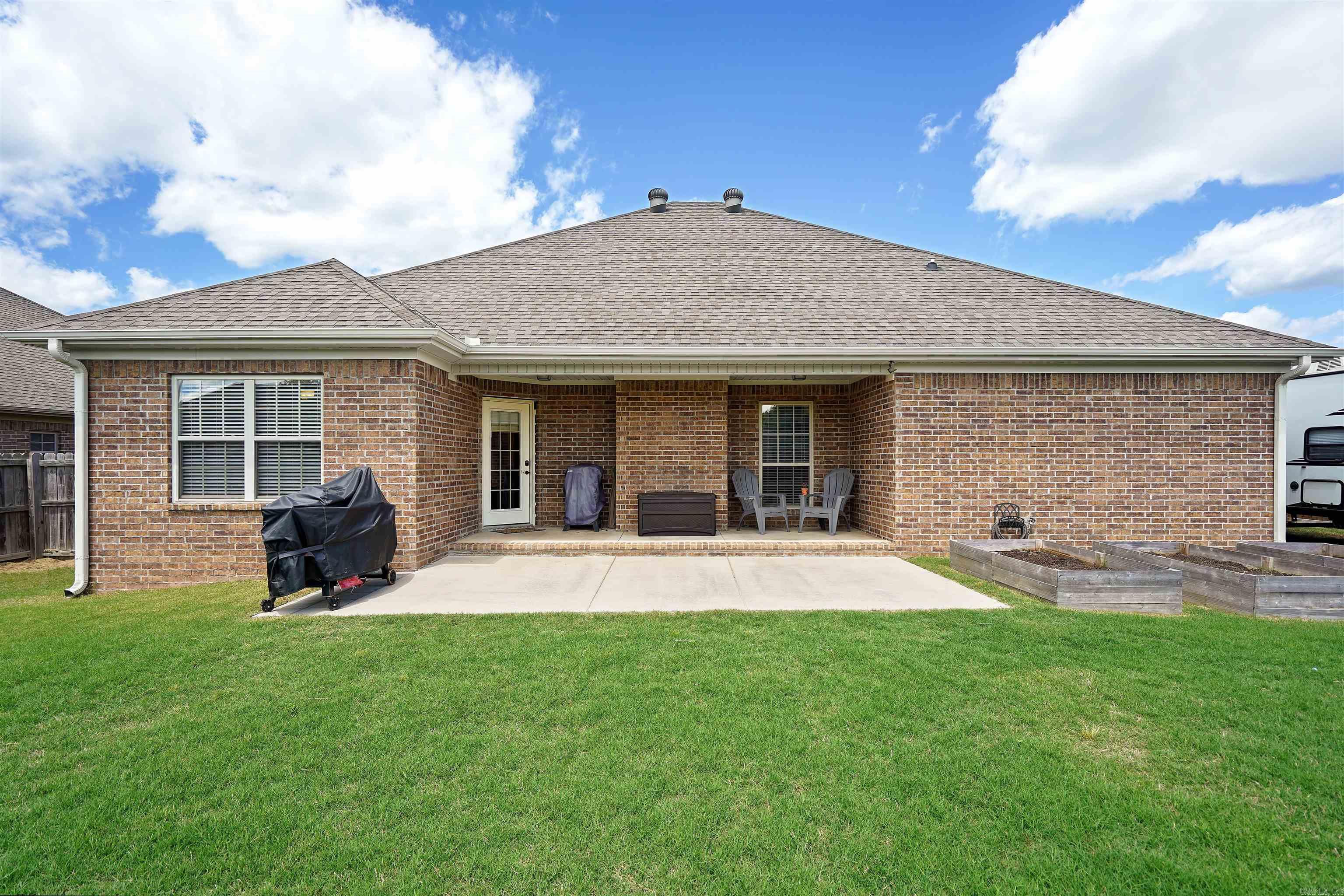 JAXON TERRACE - Residential