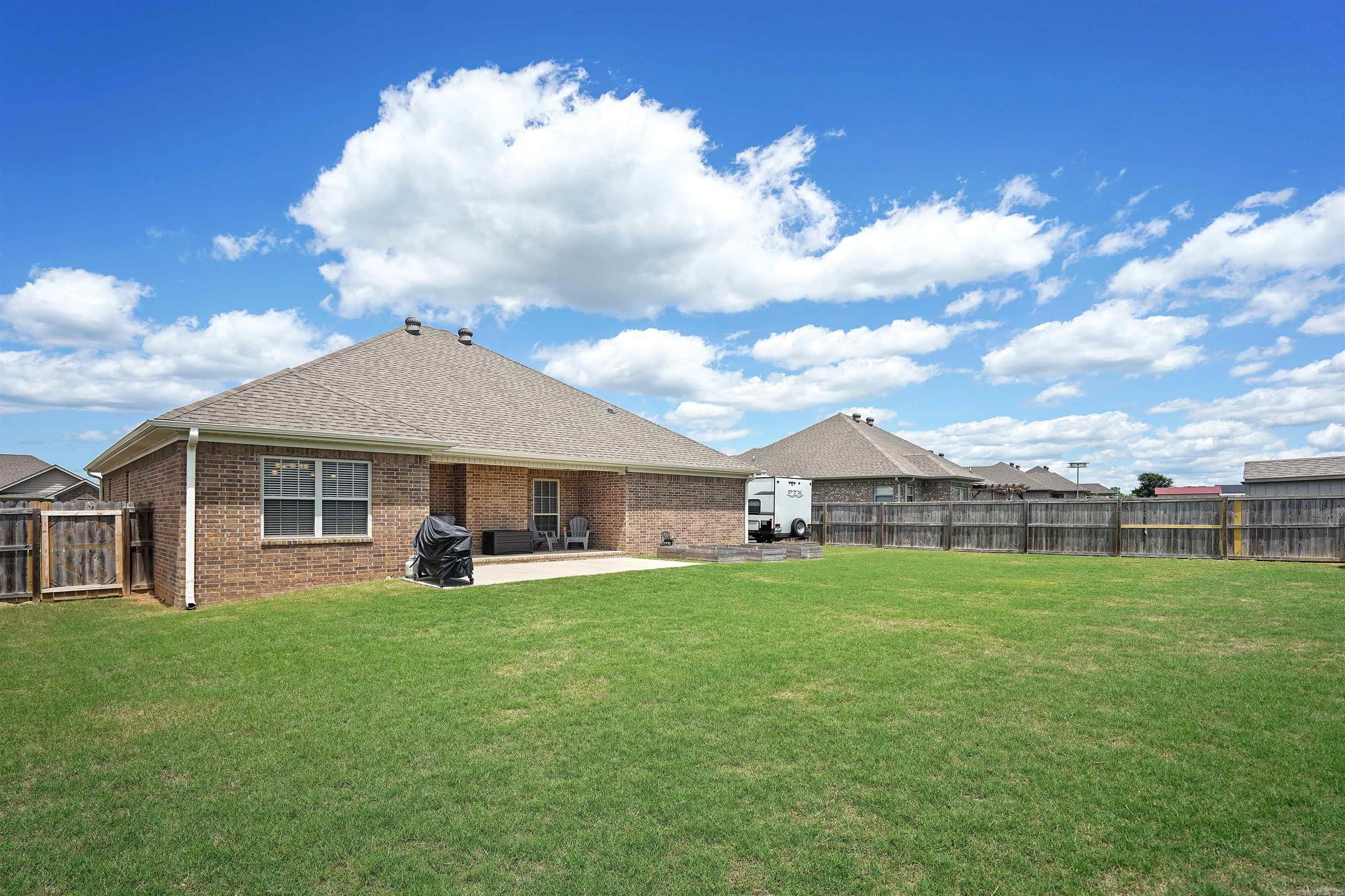 JAXON TERRACE - Residential