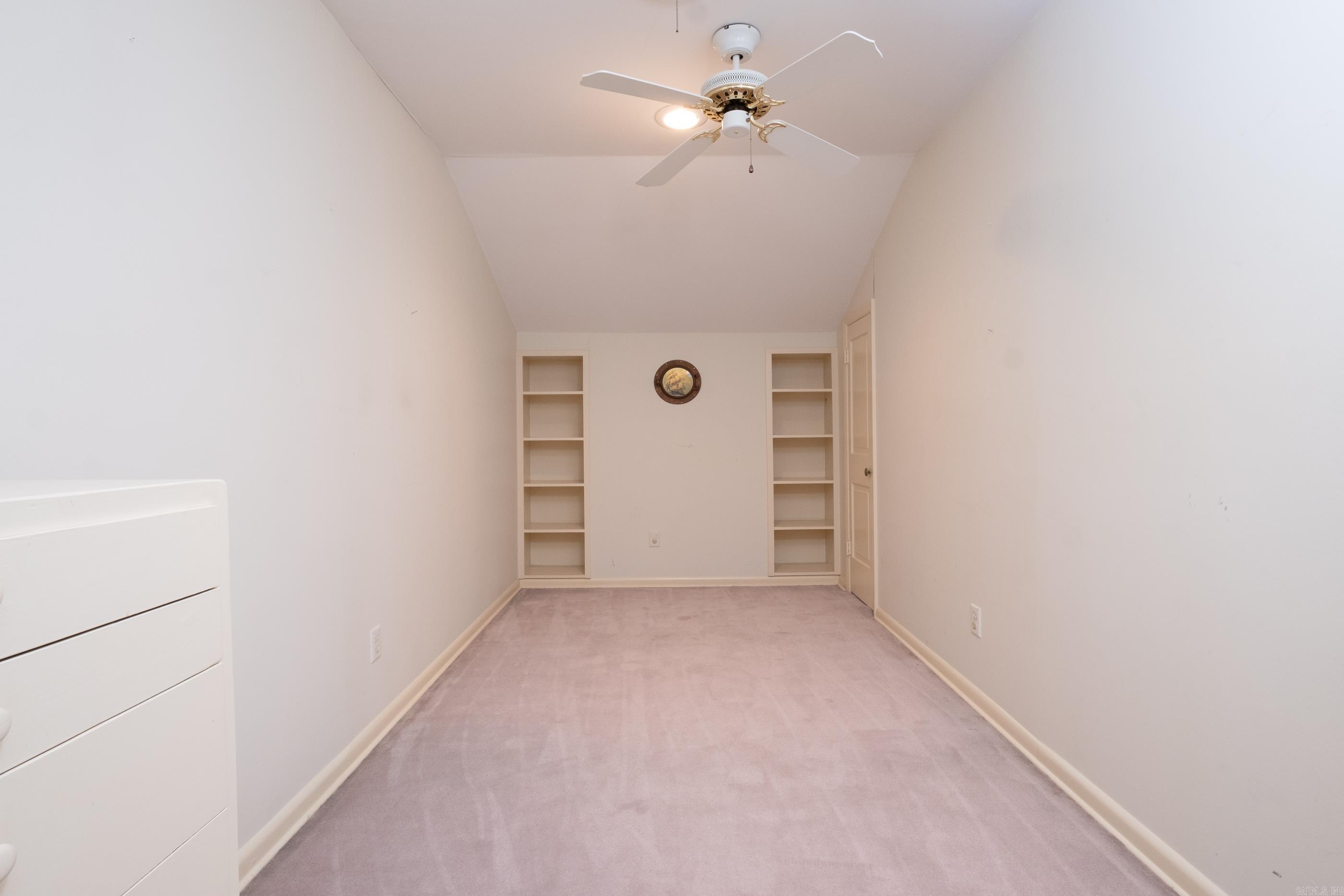 SHANNON HILLS EAST - Residential