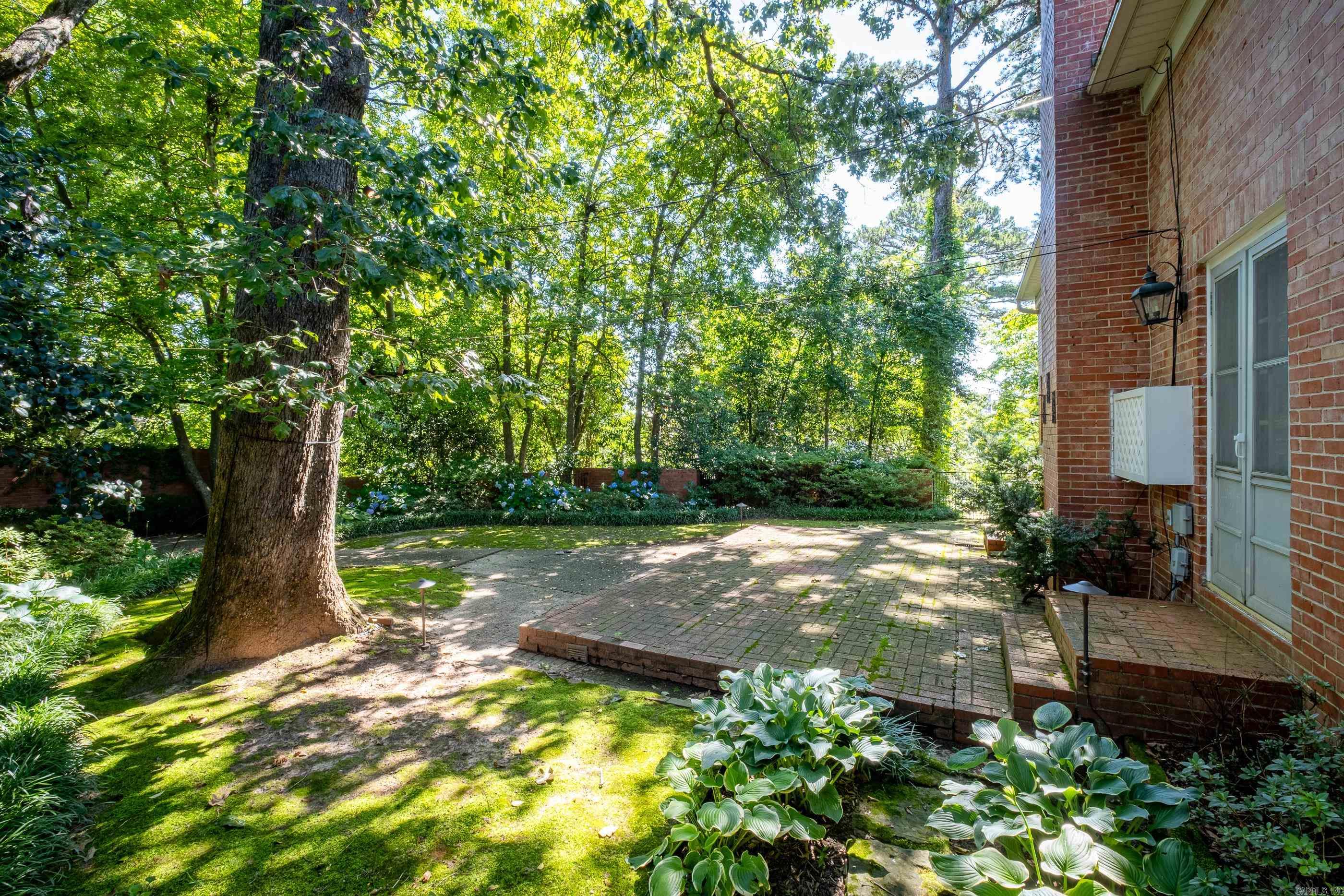 SHANNON HILLS EAST - Residential