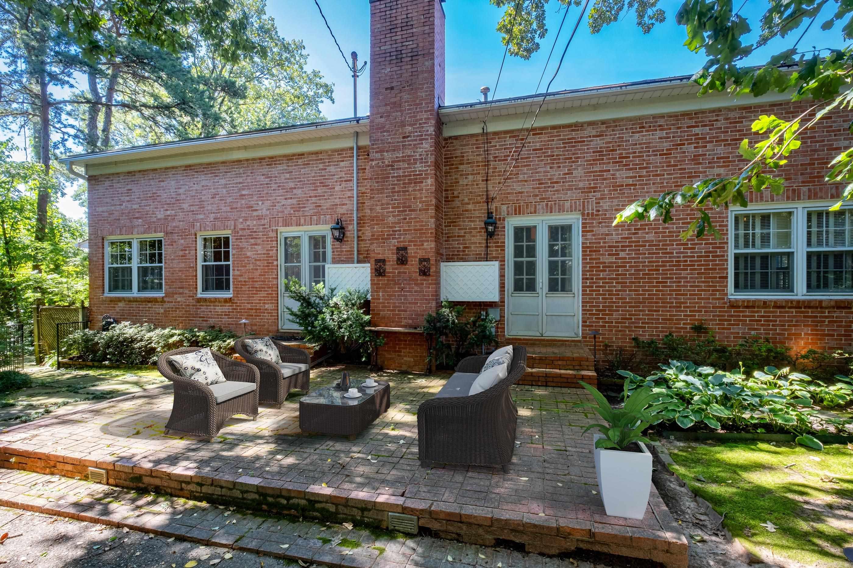 SHANNON HILLS EAST - Residential