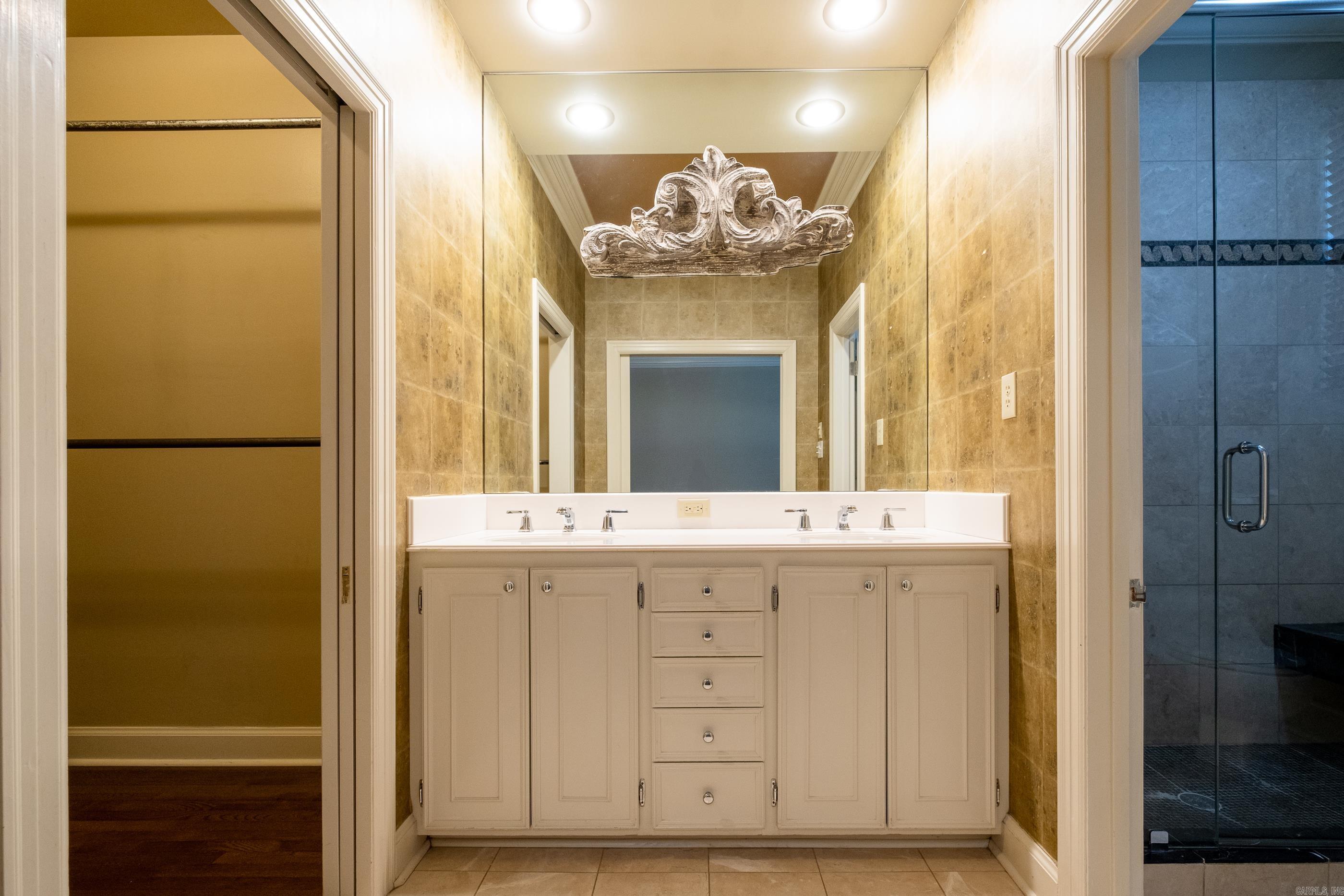 SHANNON HILLS EAST - Residential