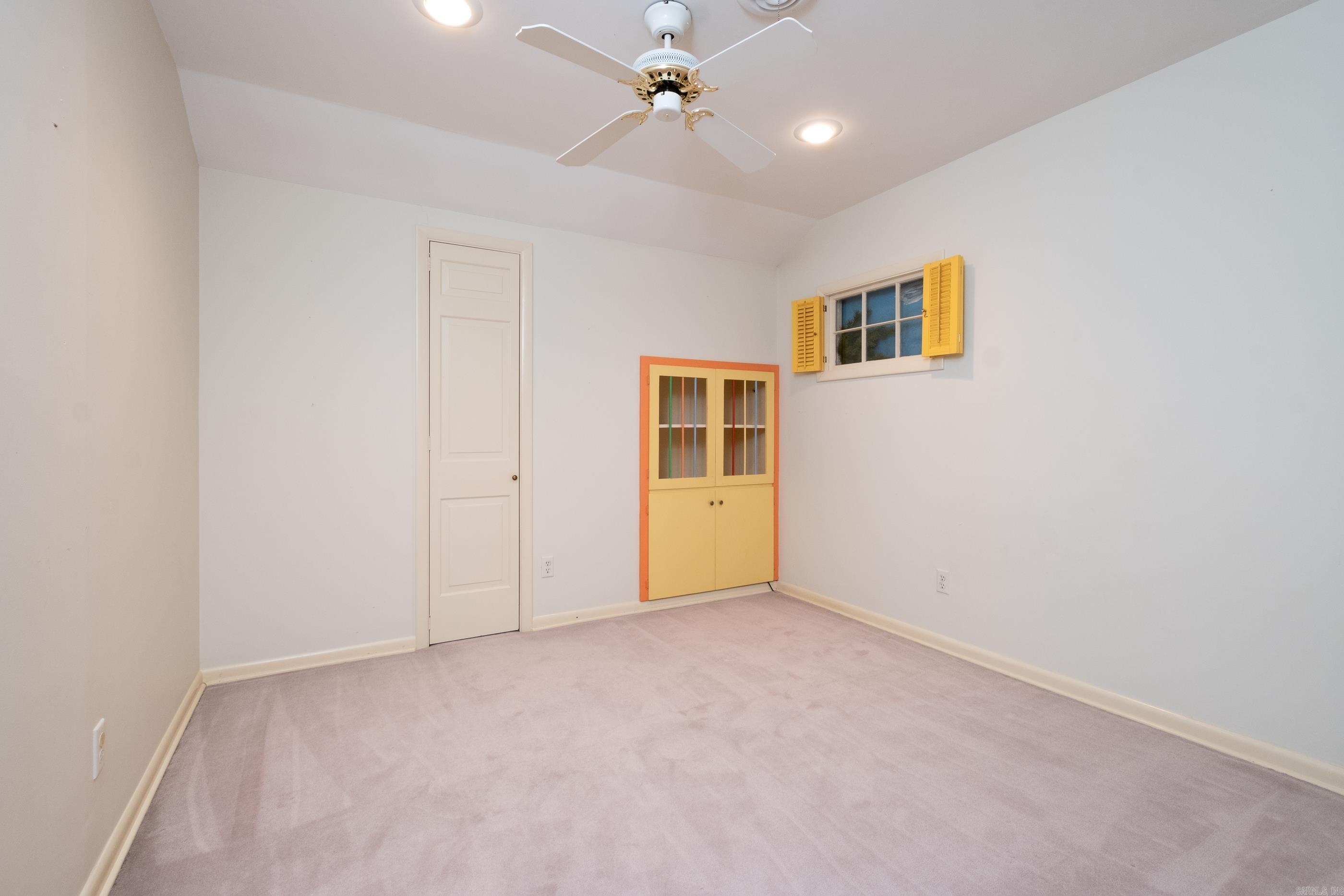 SHANNON HILLS EAST - Residential