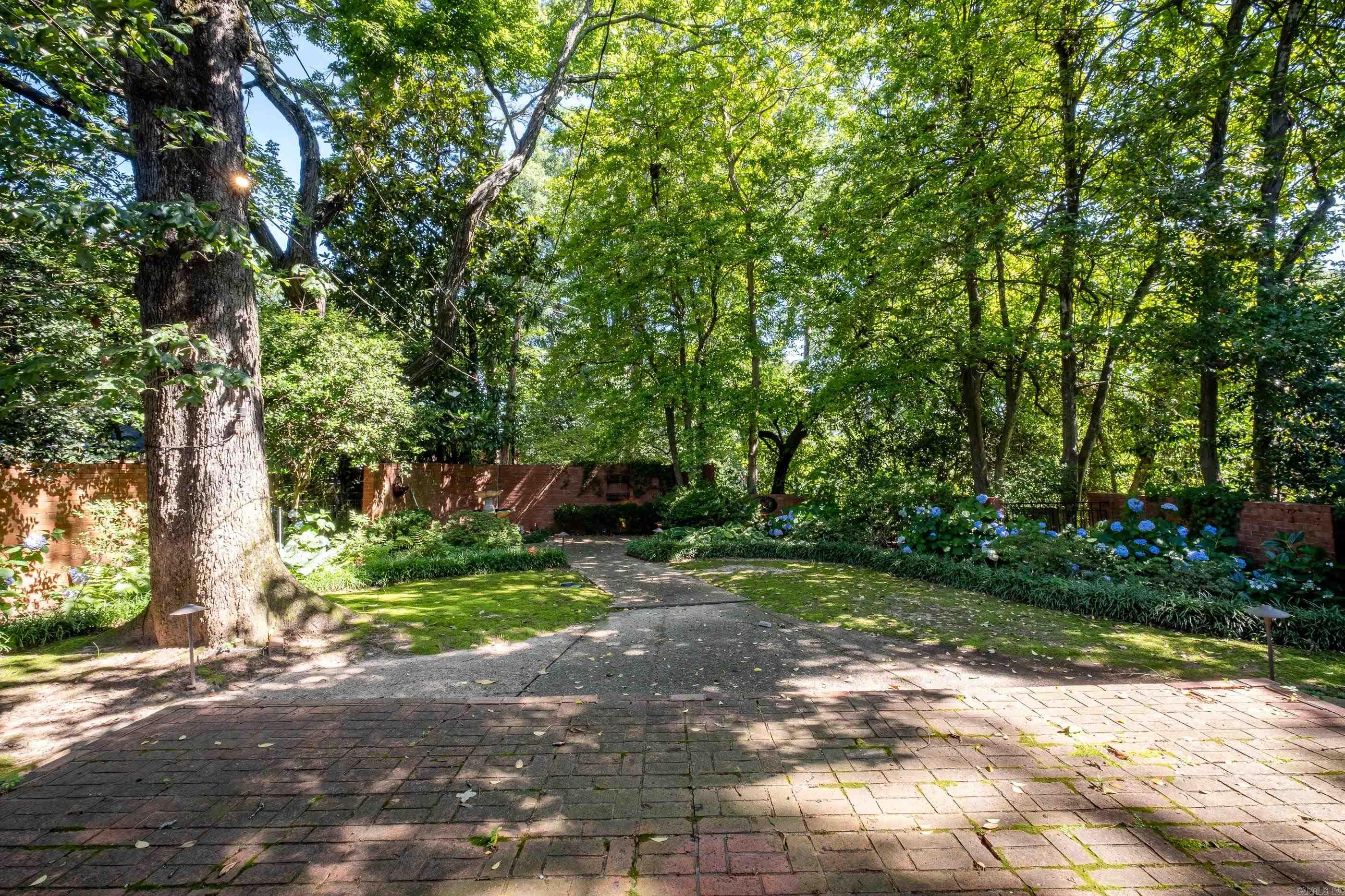 SHANNON HILLS EAST - Residential