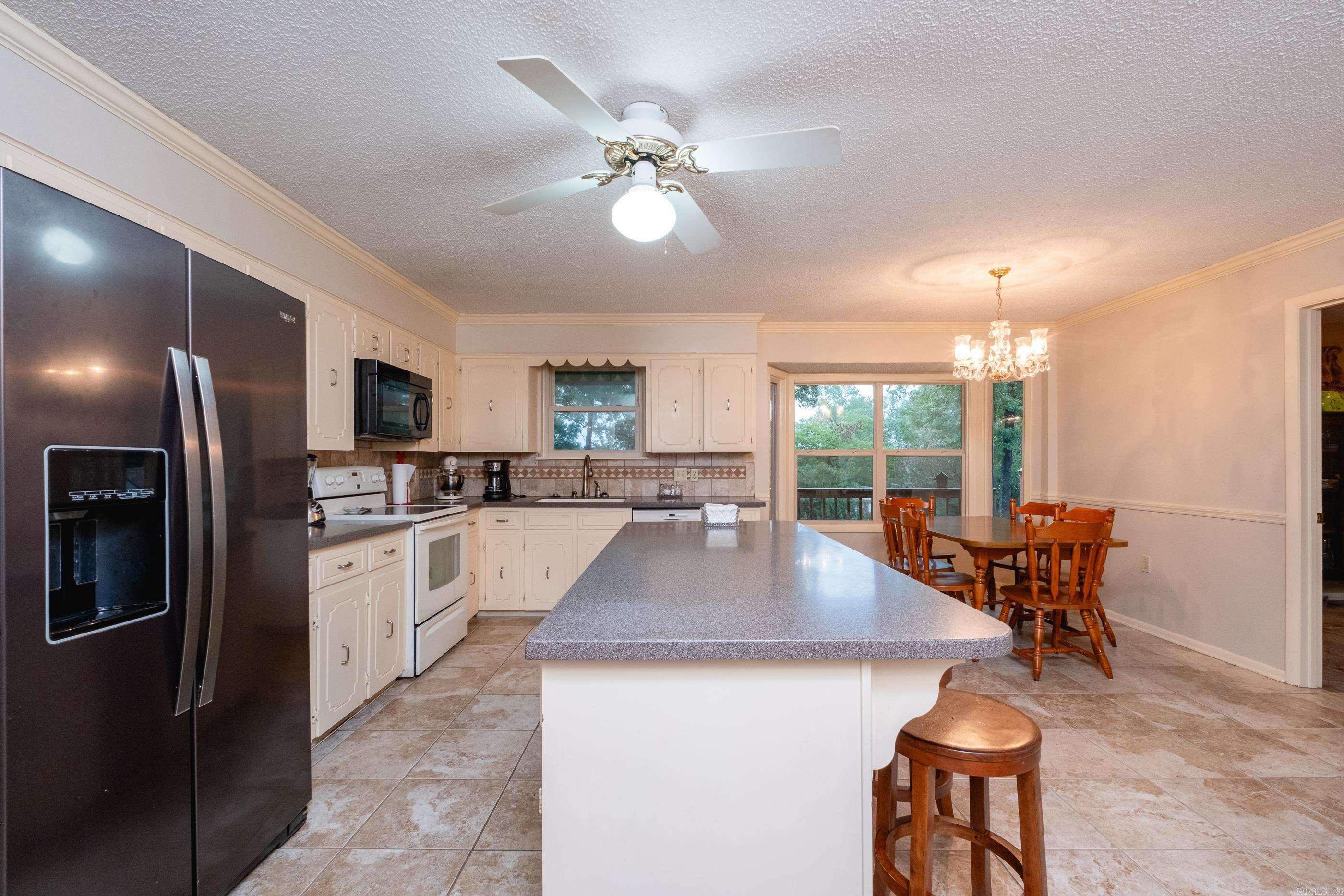 JACKSON HGTS - Residential