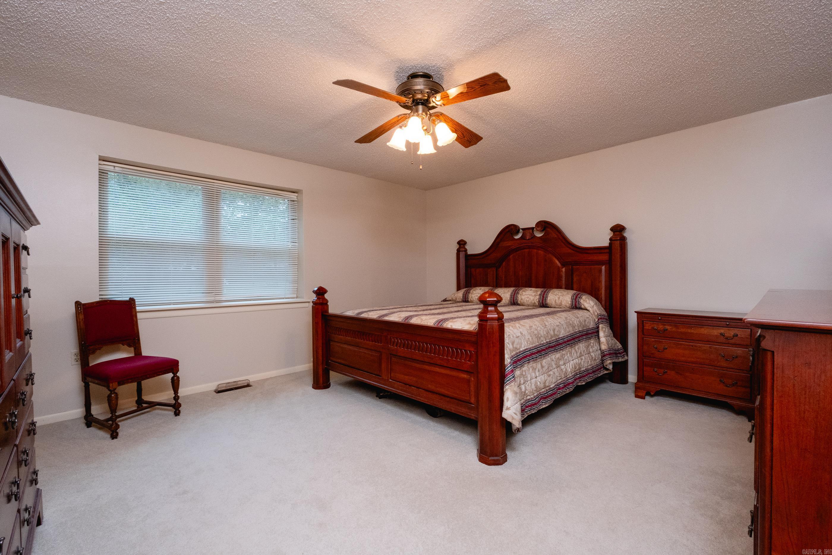 JACKSON HGTS - Residential