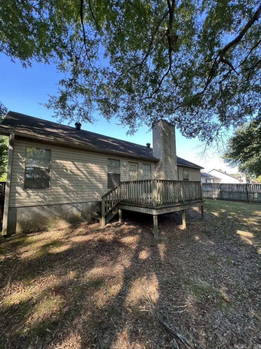 3bedrooms 2 baths, conveniently located.