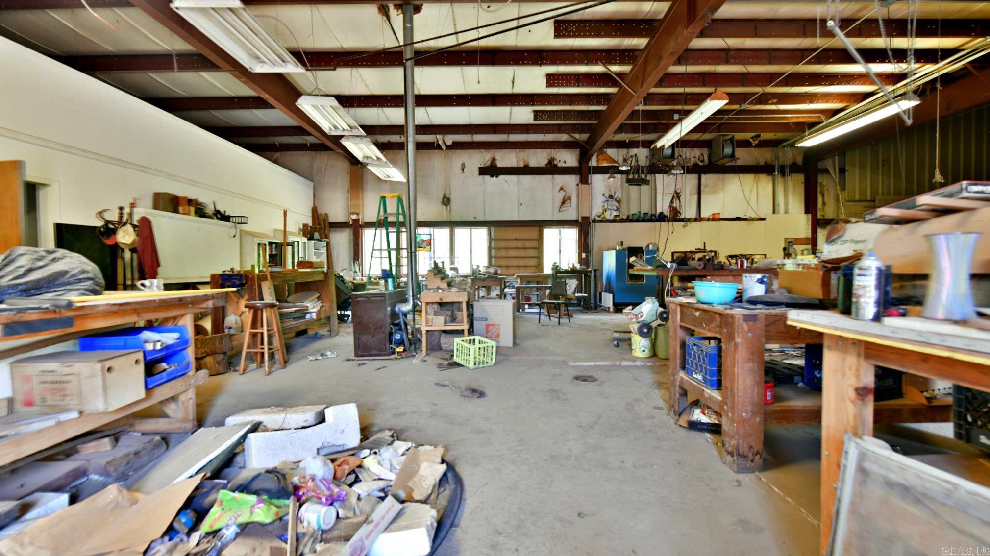 Potter - Commercial Sale