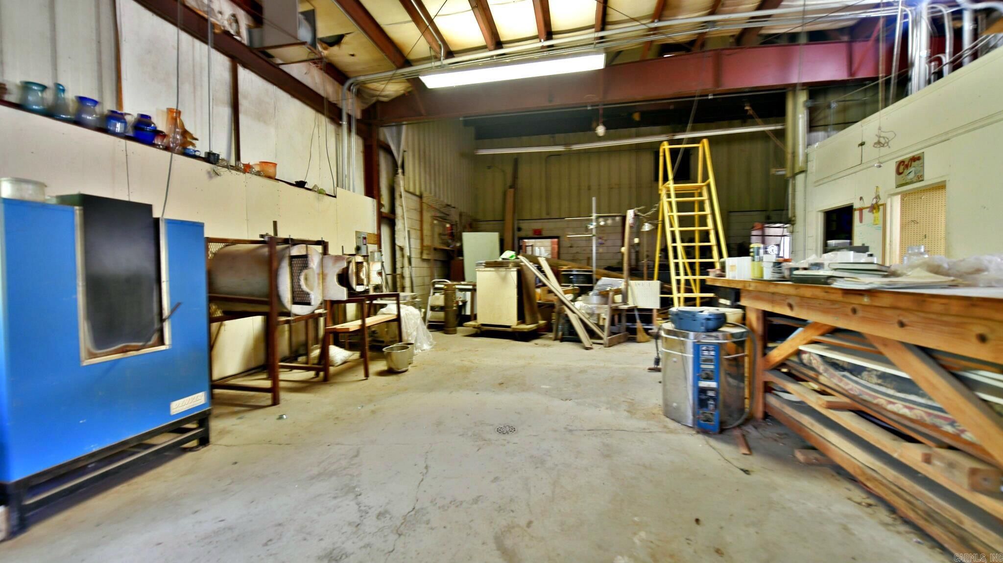 Potter - Commercial Sale