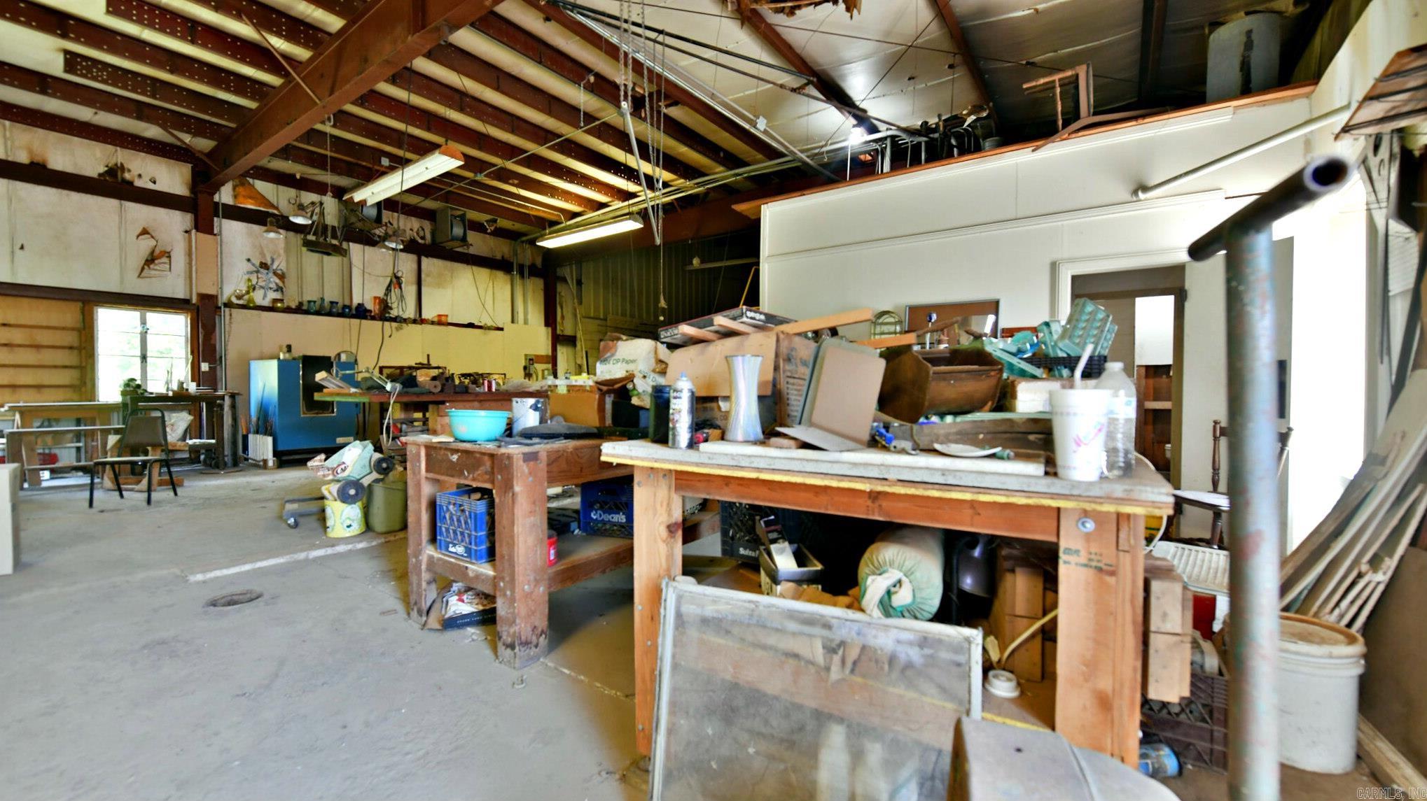 Potter - Commercial Sale