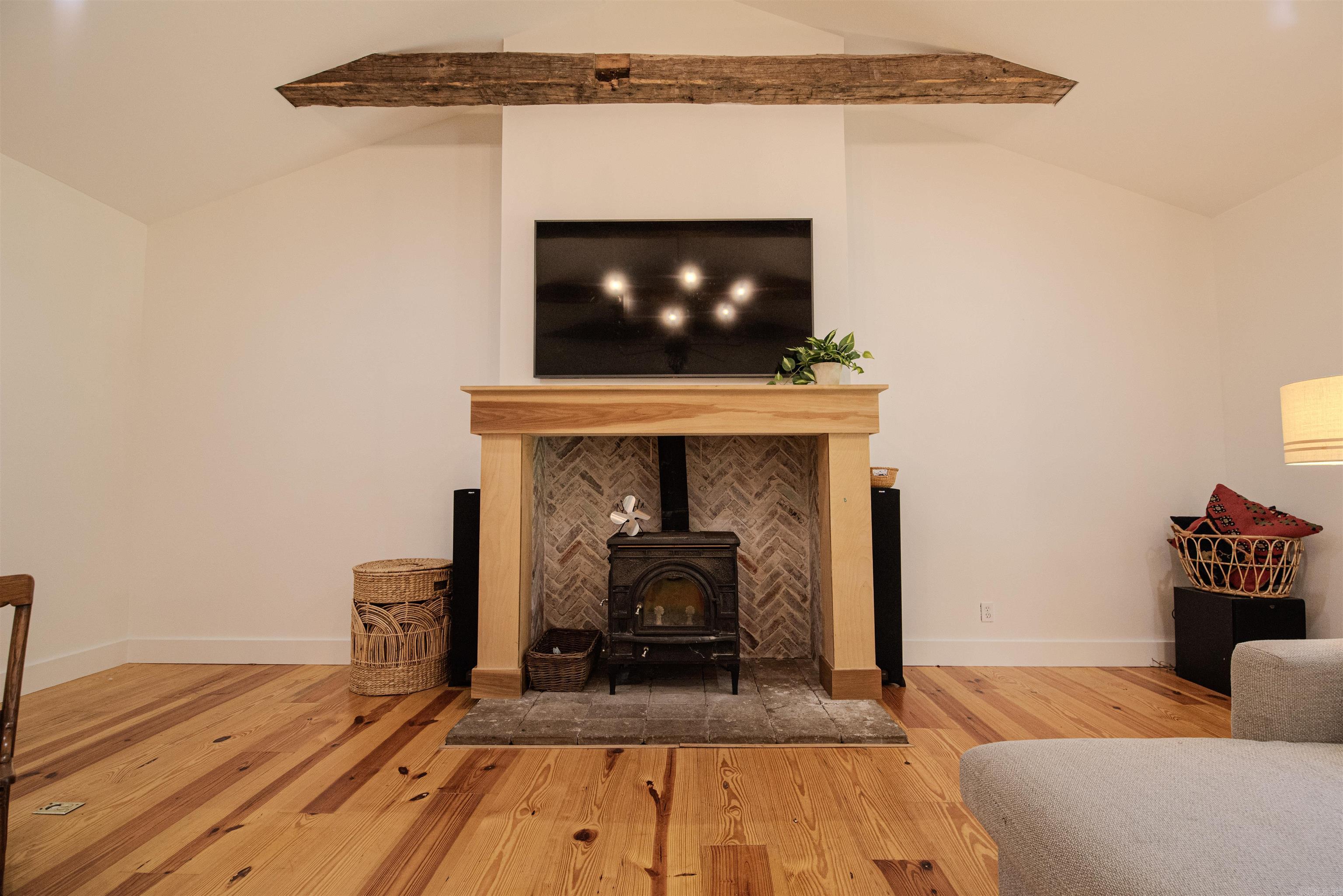 PLEASANT VALLEY - Residential