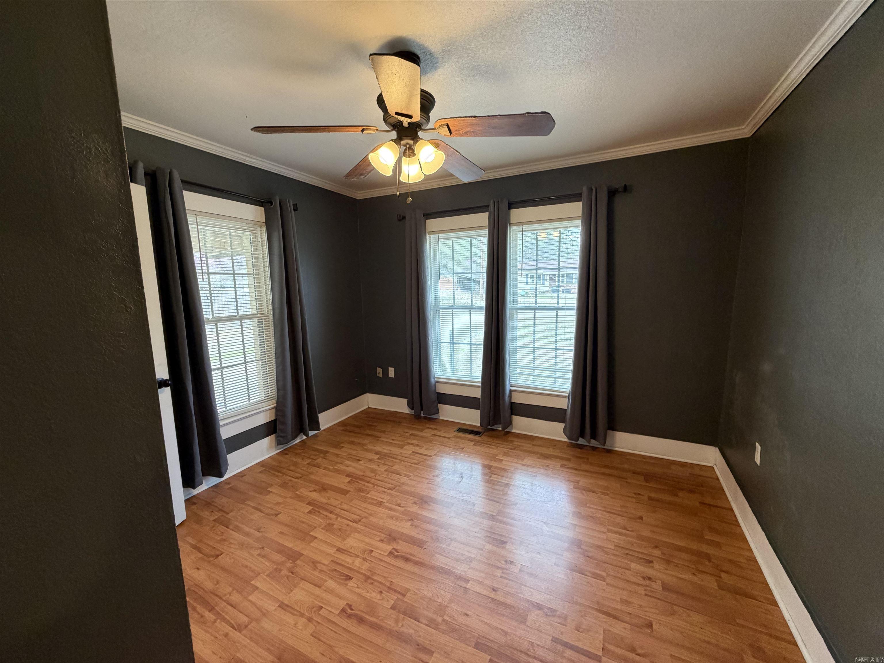 M&B PIGGOTT 2-20-8 - Residential