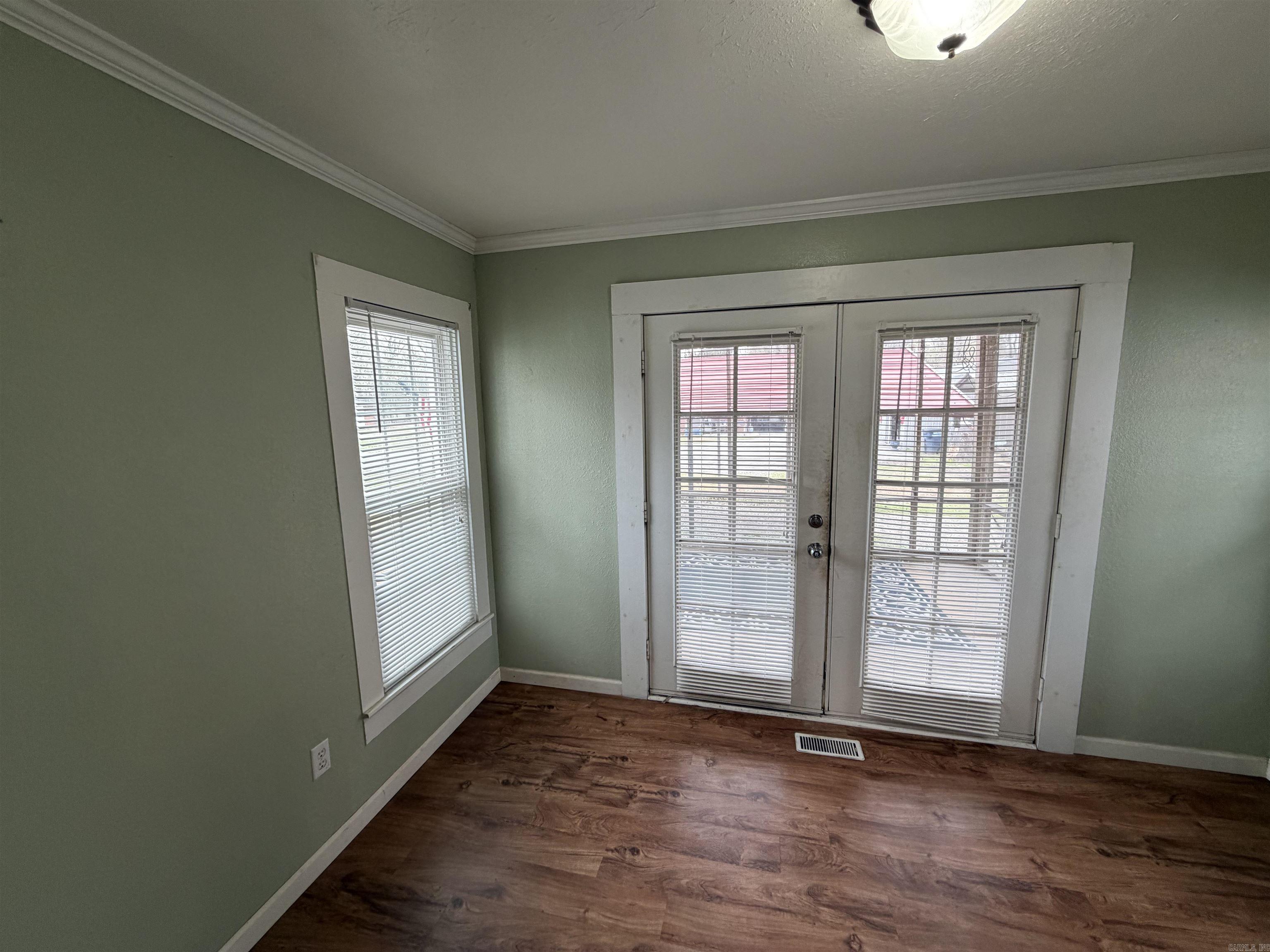 M&B PIGGOTT 2-20-8 - Residential