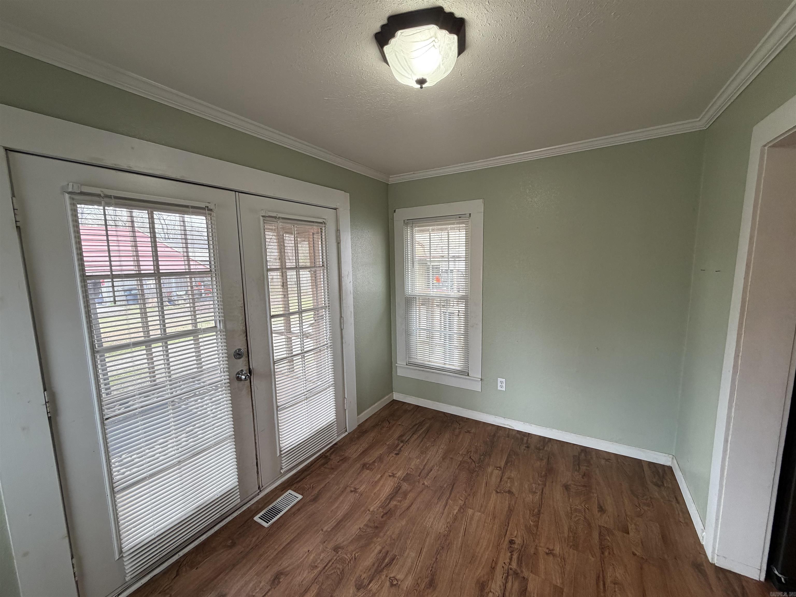 M&B PIGGOTT 2-20-8 - Residential