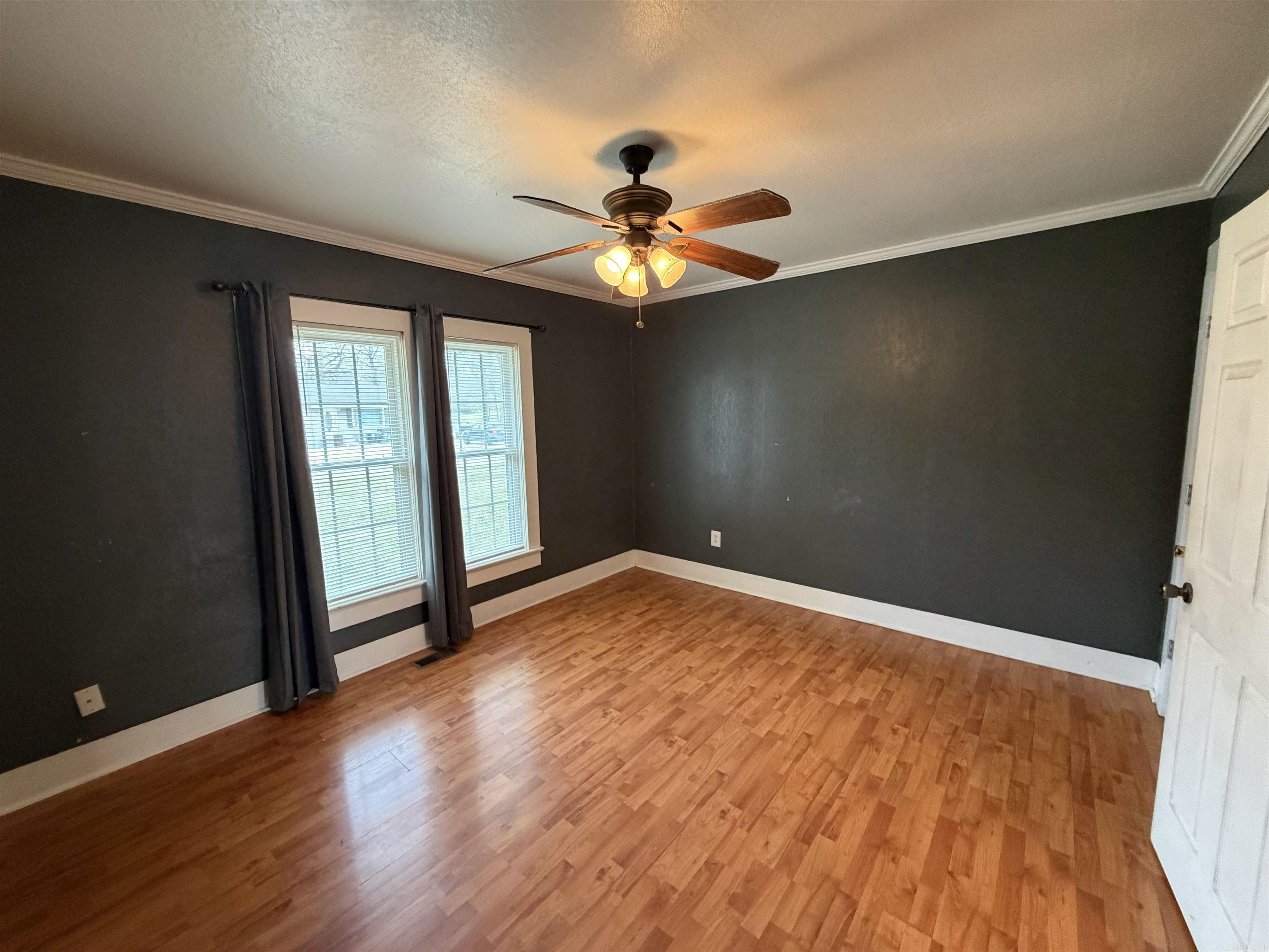 M&B PIGGOTT 2-20-8 - Residential