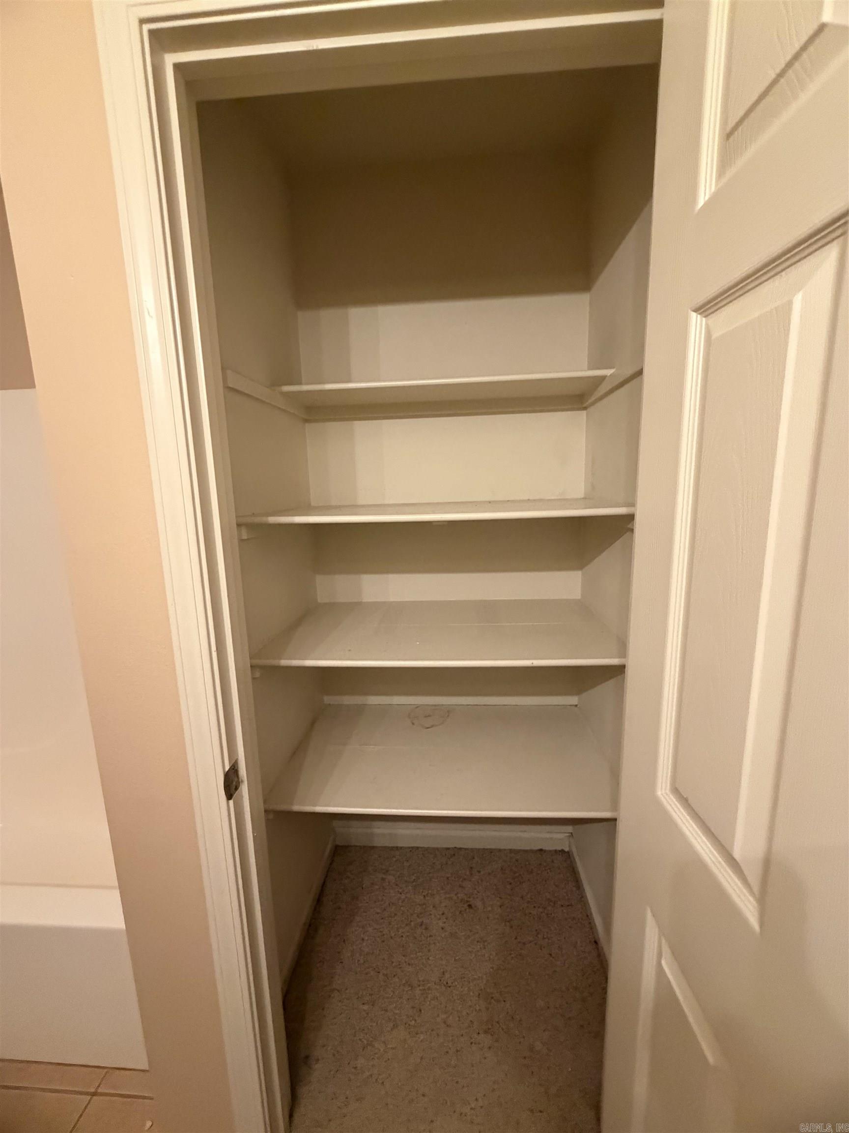 EMERALD VALLEY - Residential