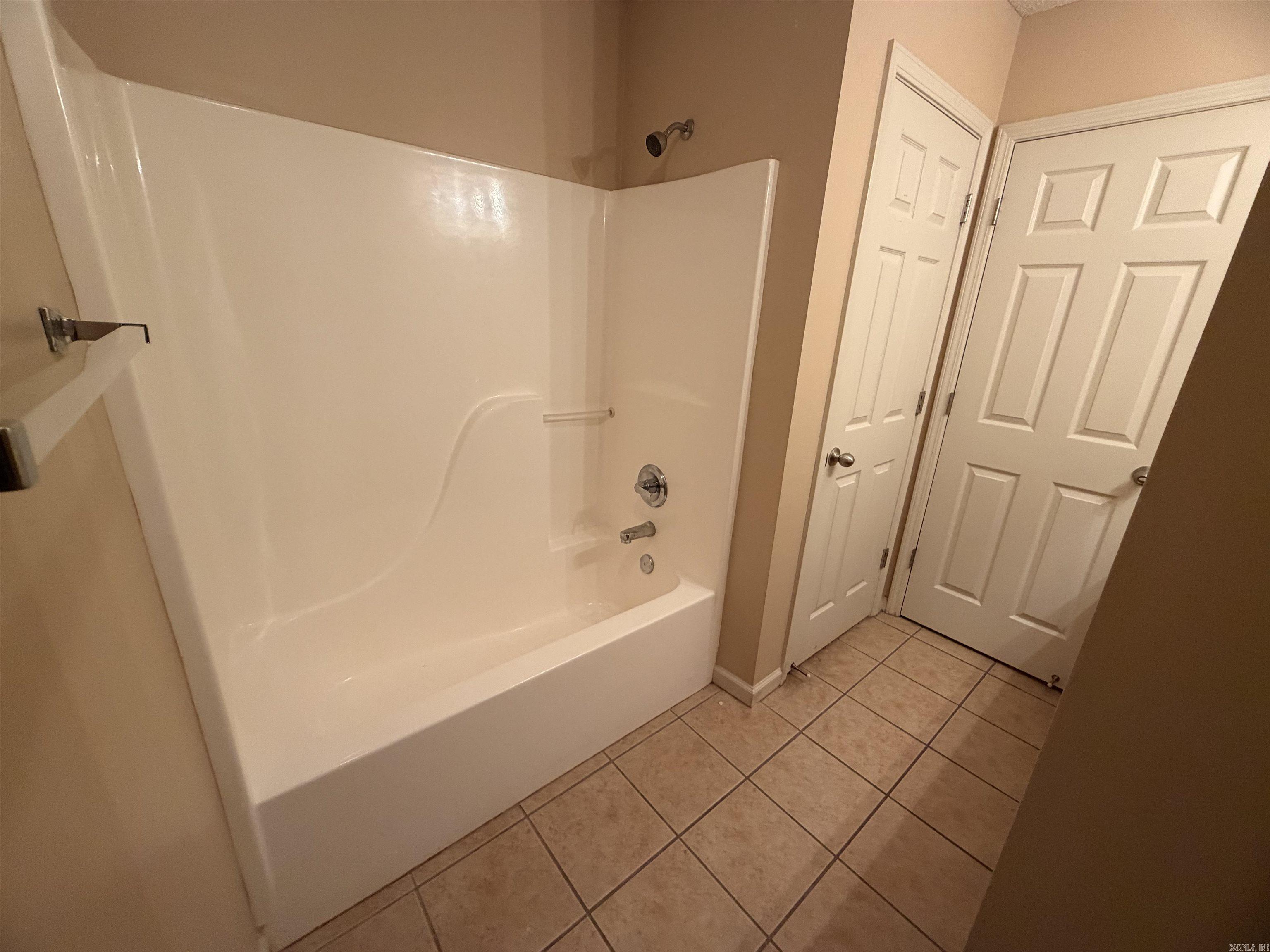 EMERALD VALLEY - Residential