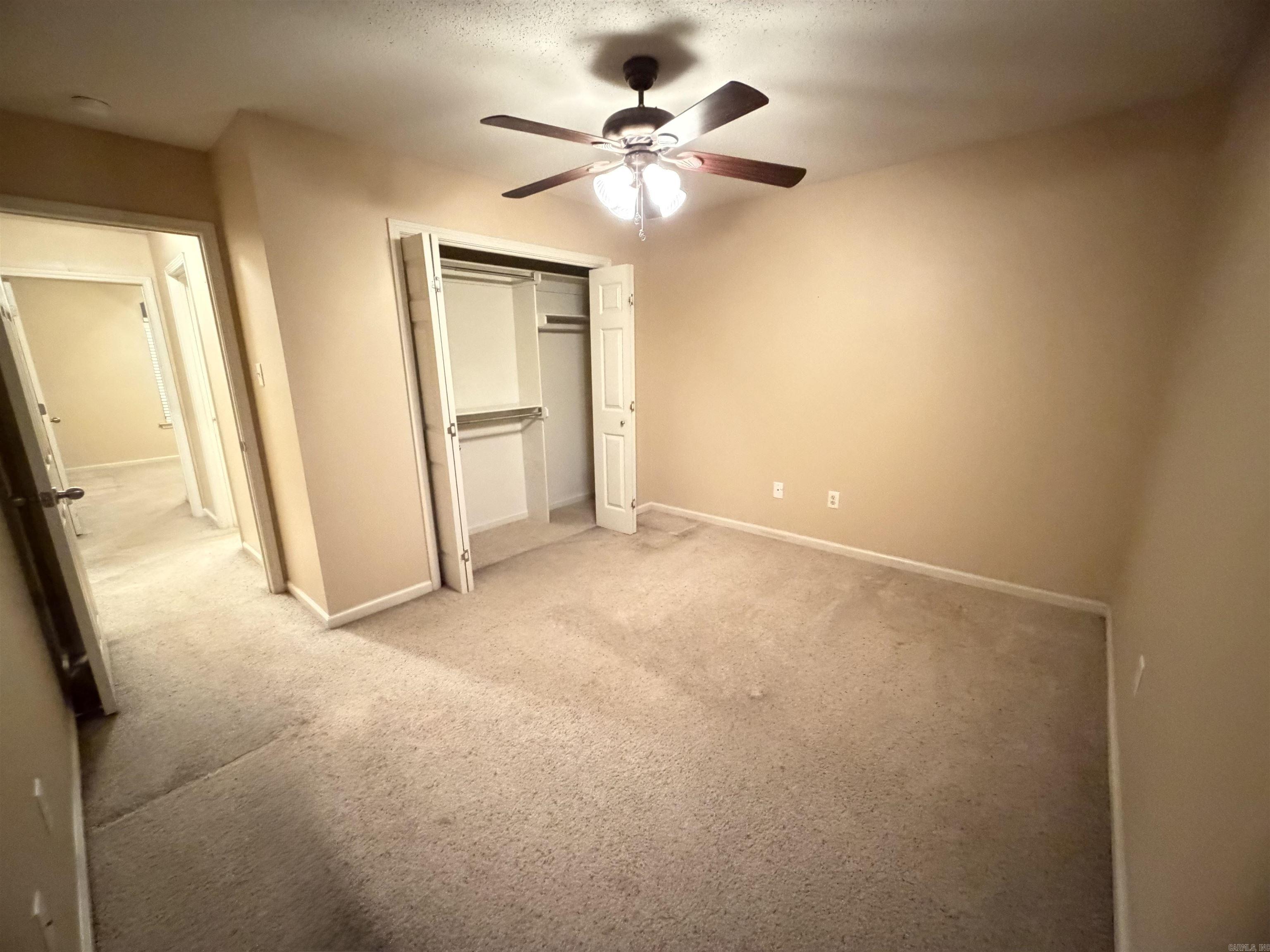 EMERALD VALLEY - Residential