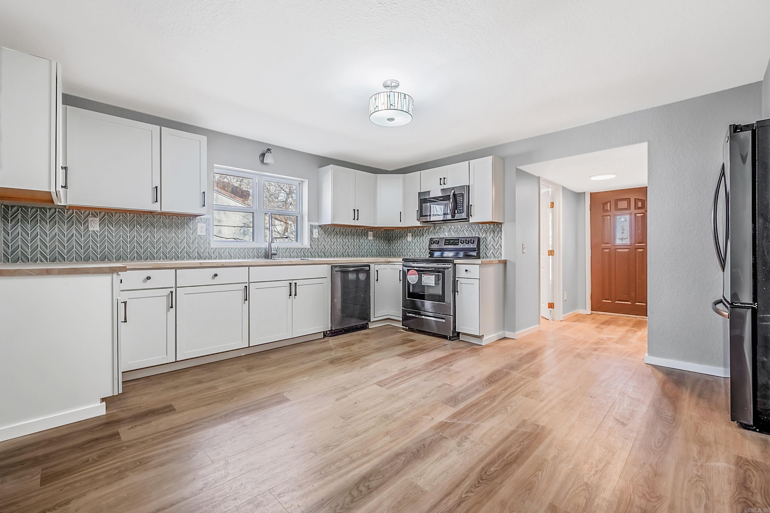 DENSON ADDN (E OF DENSON/W OF - Residential