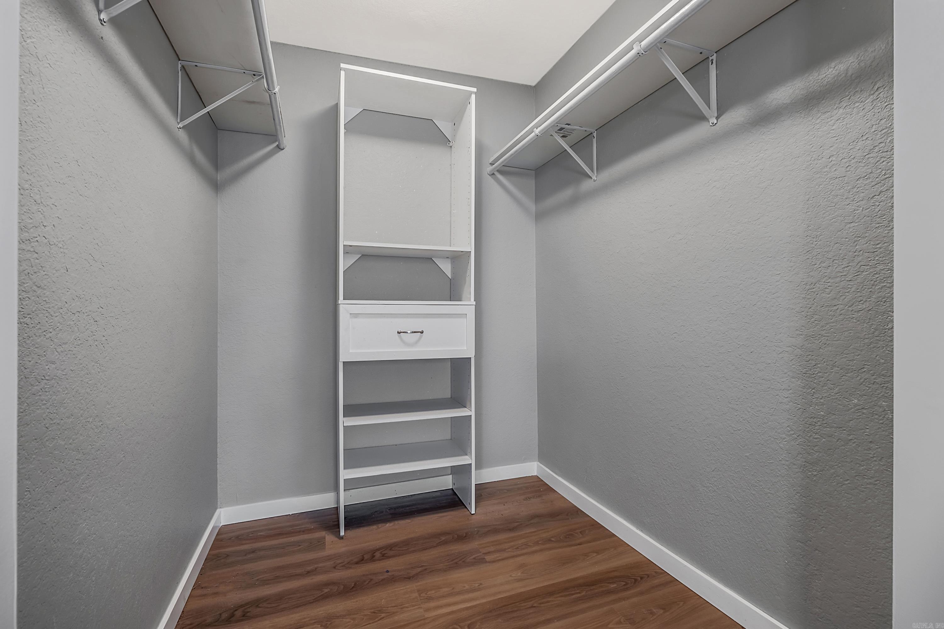 DENSON ADDN (E OF DENSON/W OF - Residential