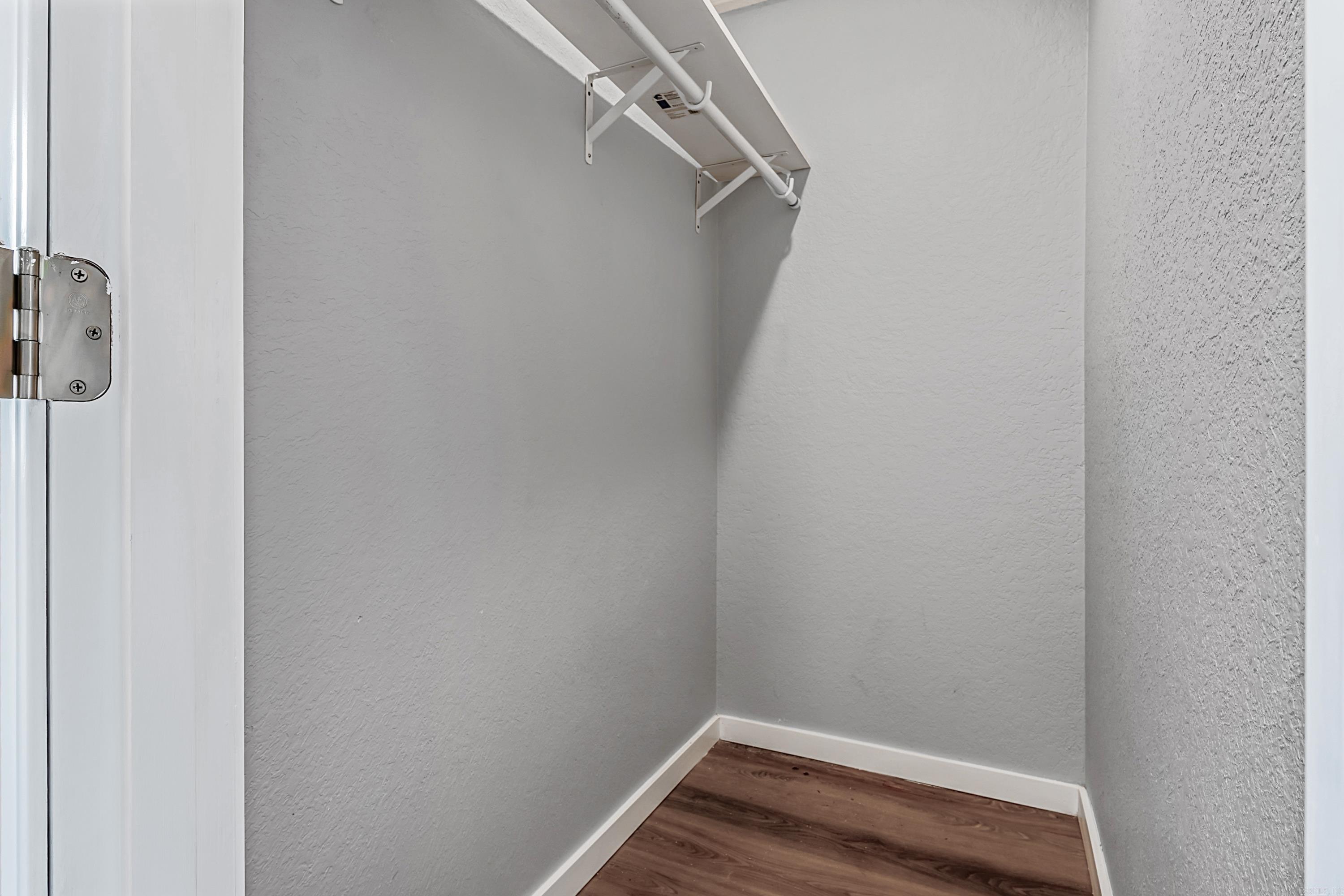 DENSON ADDN (E OF DENSON/W OF - Residential