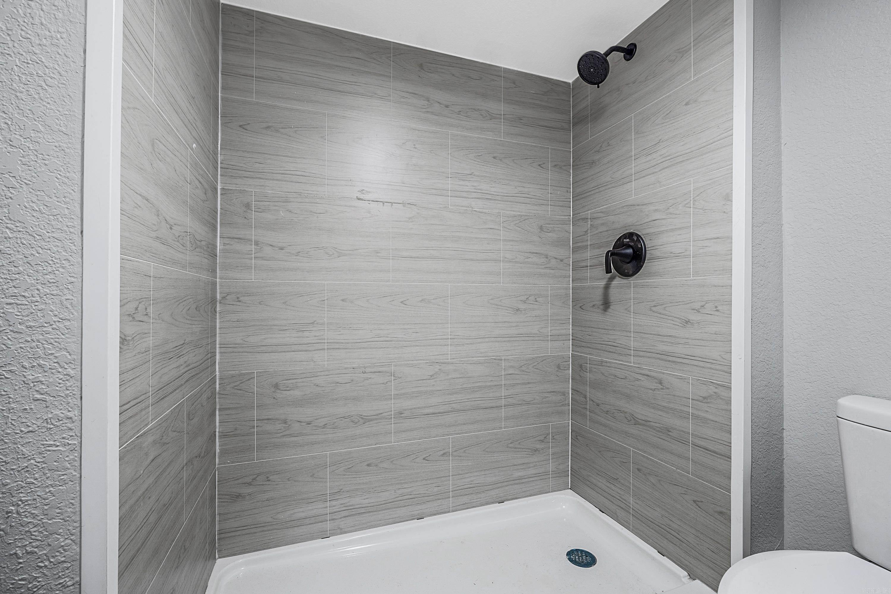 DENSON ADDN (E OF DENSON/W OF - Residential