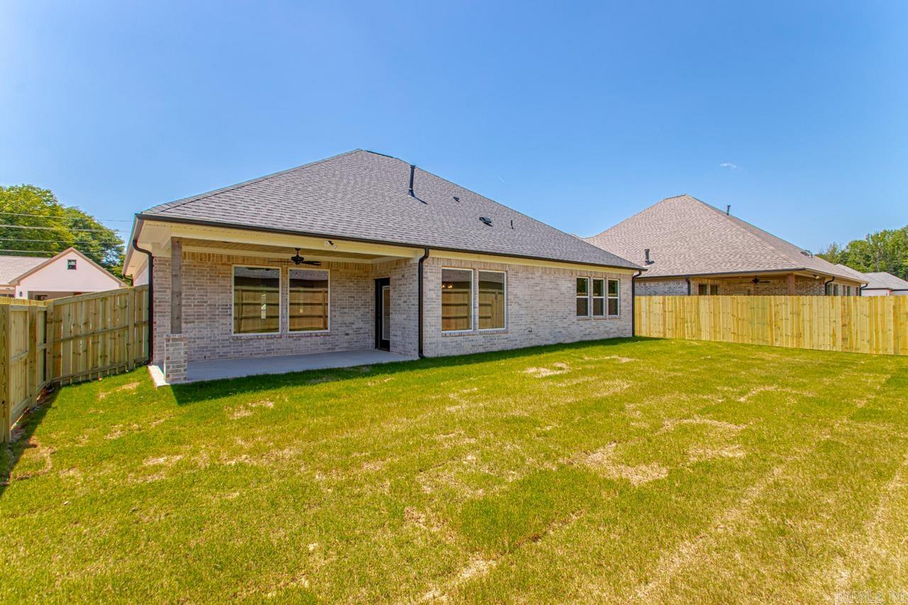 SPENCER CROSSING LLC - Residential