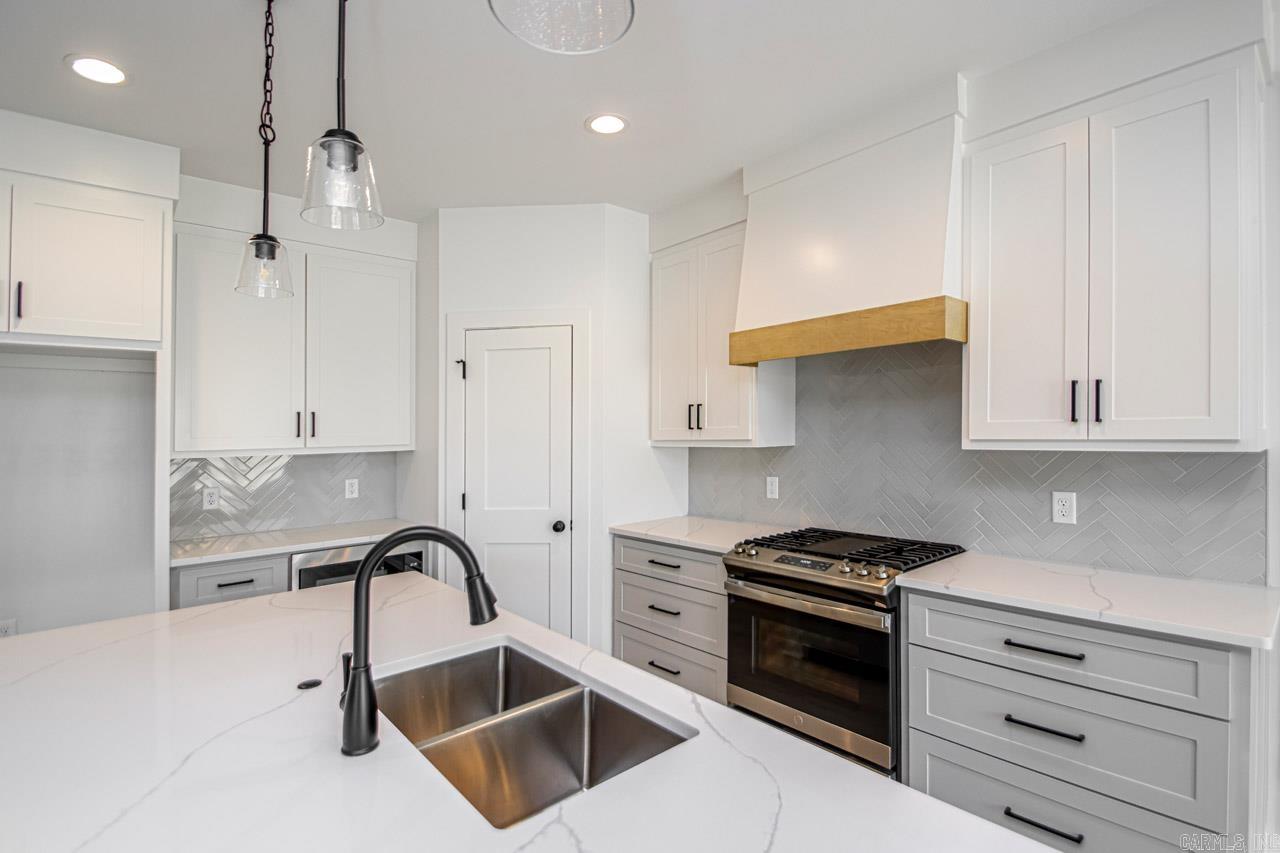 SPENCER CROSSING LLC - Residential