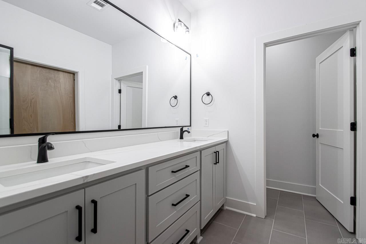 SPENCER CROSSING LLC - Residential